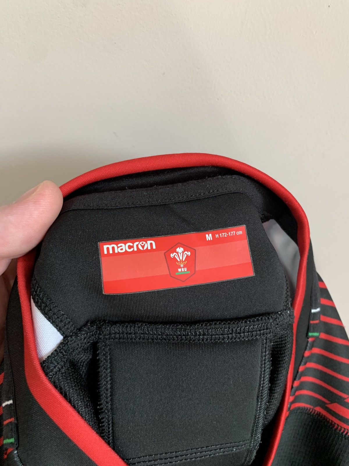 Macron Wales Home Player Issue Rugby Shirt Macron Jersey Size M Size US M / EU 48-50 / 2 - 6 Thumbnail