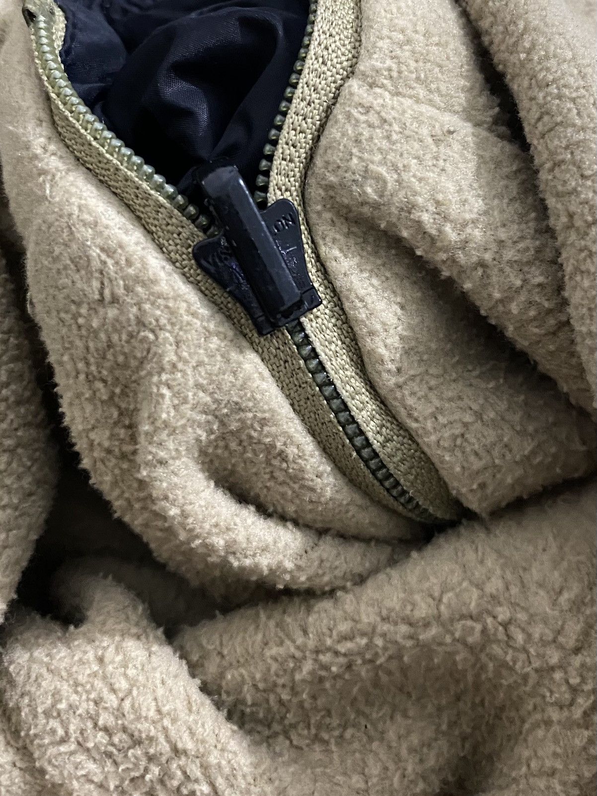 Moncler Vintage Moncler Husky Reversible Fleece Hidden Hoodie Jacket Size US M / EU 48-50 / 2 - 10 Thumbnail