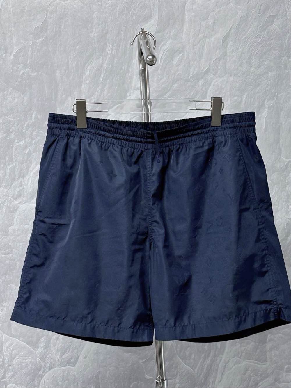 Louis Vuitton Louis Vuitton Monogram Shorts Size XL Size US 36 / EU 52 - 1 Thumbnail