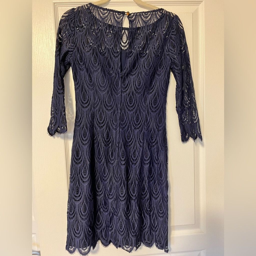 Lilly Pulitzer Lilly Pulitzer Scalloped Lace Navy Blue Dress size 0 - XS Size XS / US 0-2 / IT 36-38 - 5 Thumbnail