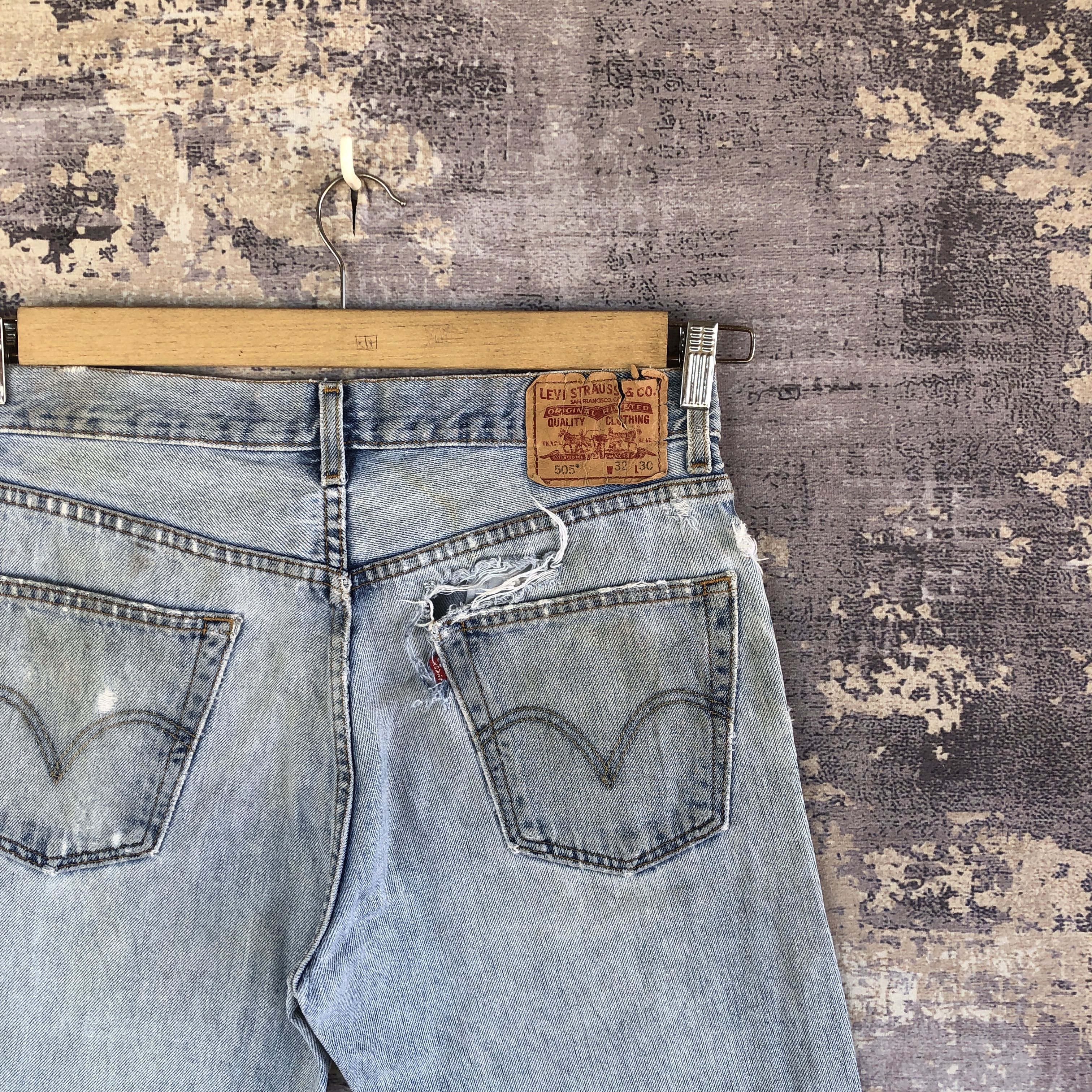 Levi's Vintage Levis 505 Jeans Distressed Dirty Levi's Ripped Denim Size US 32 / EU 48 - 5 Thumbnail