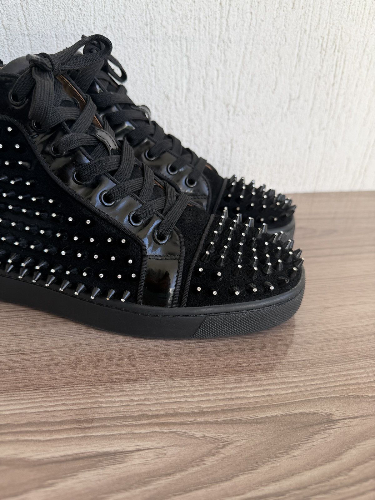 Christian Louboutin spiked louis junior trainers Size US 7 / EU 40 - 7 Thumbnail