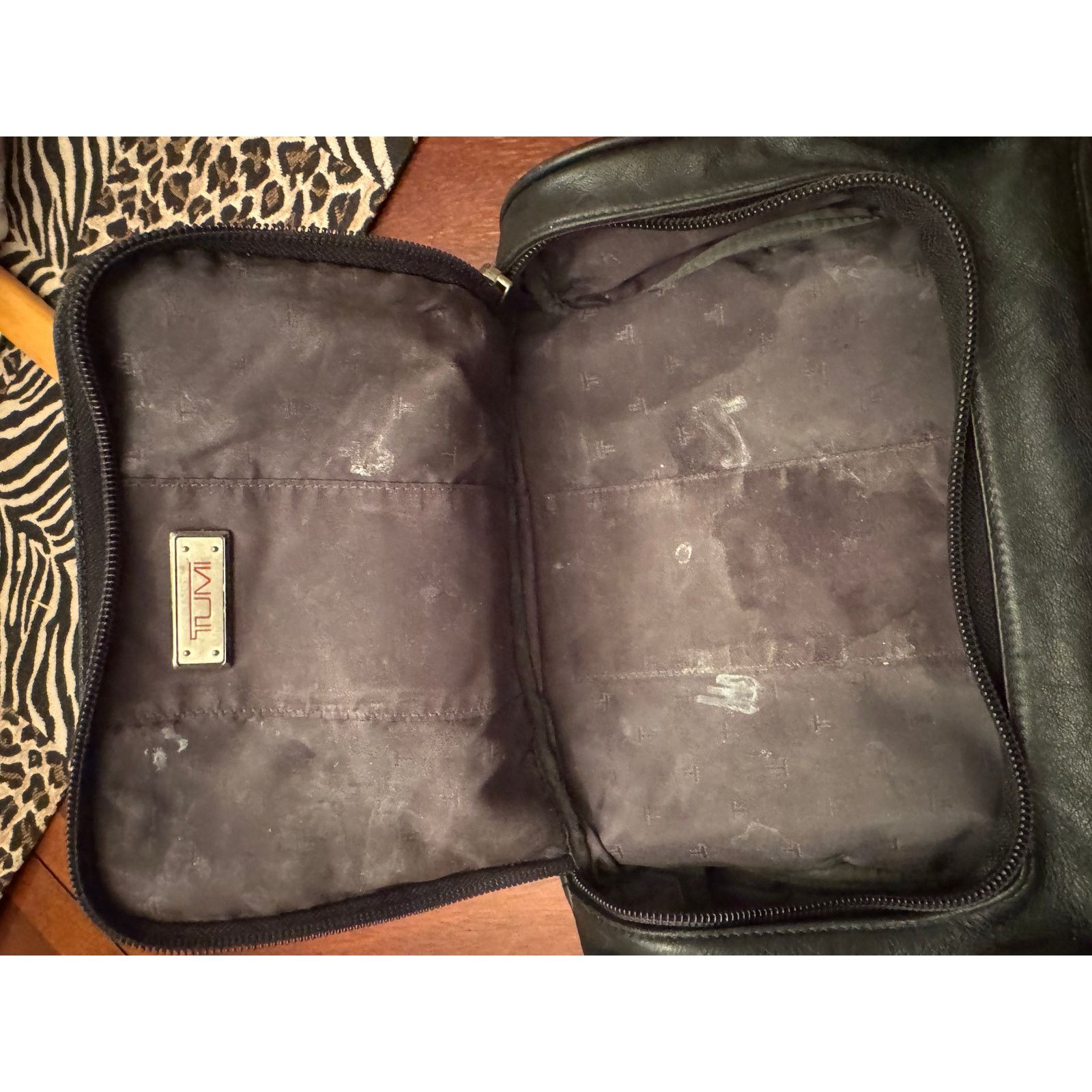 Tumi Copied - Tumi Men's Leather Toiletry Bag Size ONE SIZE - 6 Thumbnail