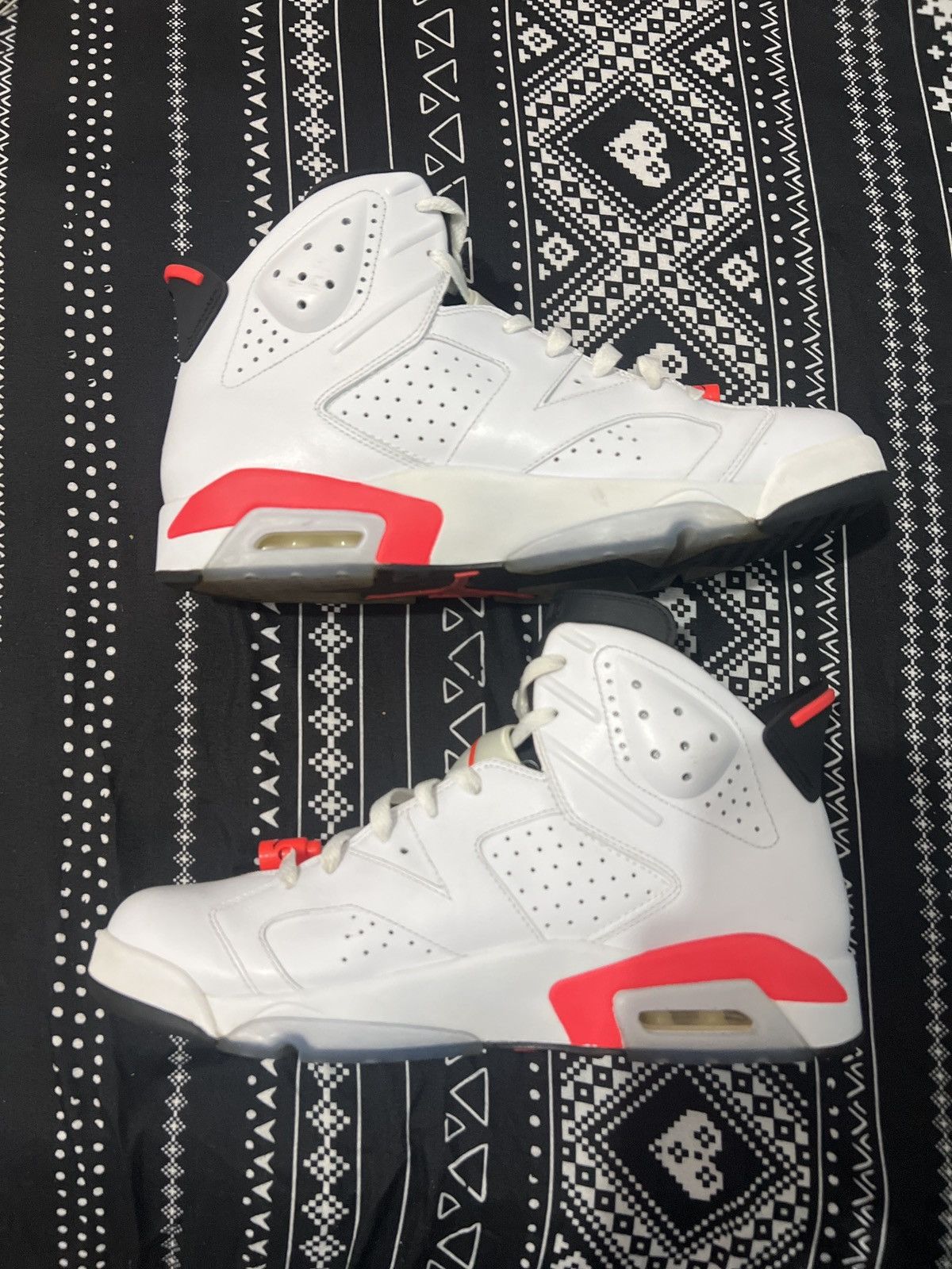 Jordan Brand Jordan 6 White Infared Size US 11 / EU 44 - 2 Thumbnail