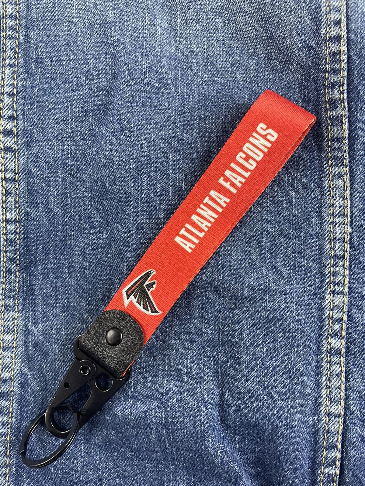 Other Atlanta Falcons Keychain Size ONE SIZE - 1 Thumbnail