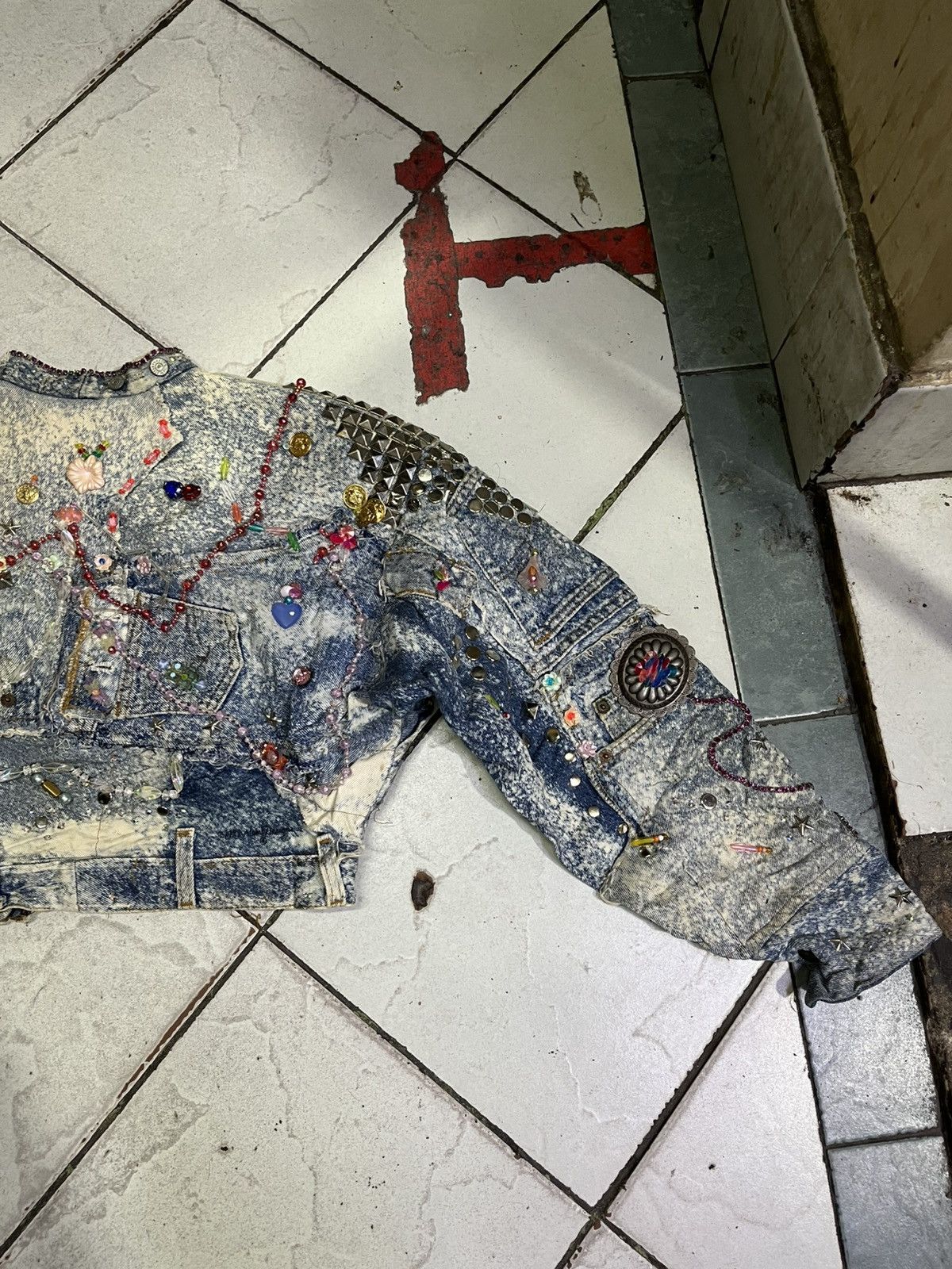 Levi's 🔥🔥🔥 Very Rare Levis Patchwork X Tony Alamo Denim Jacket Size US S / EU 44-46 / 1 - 14 Thumbnail
