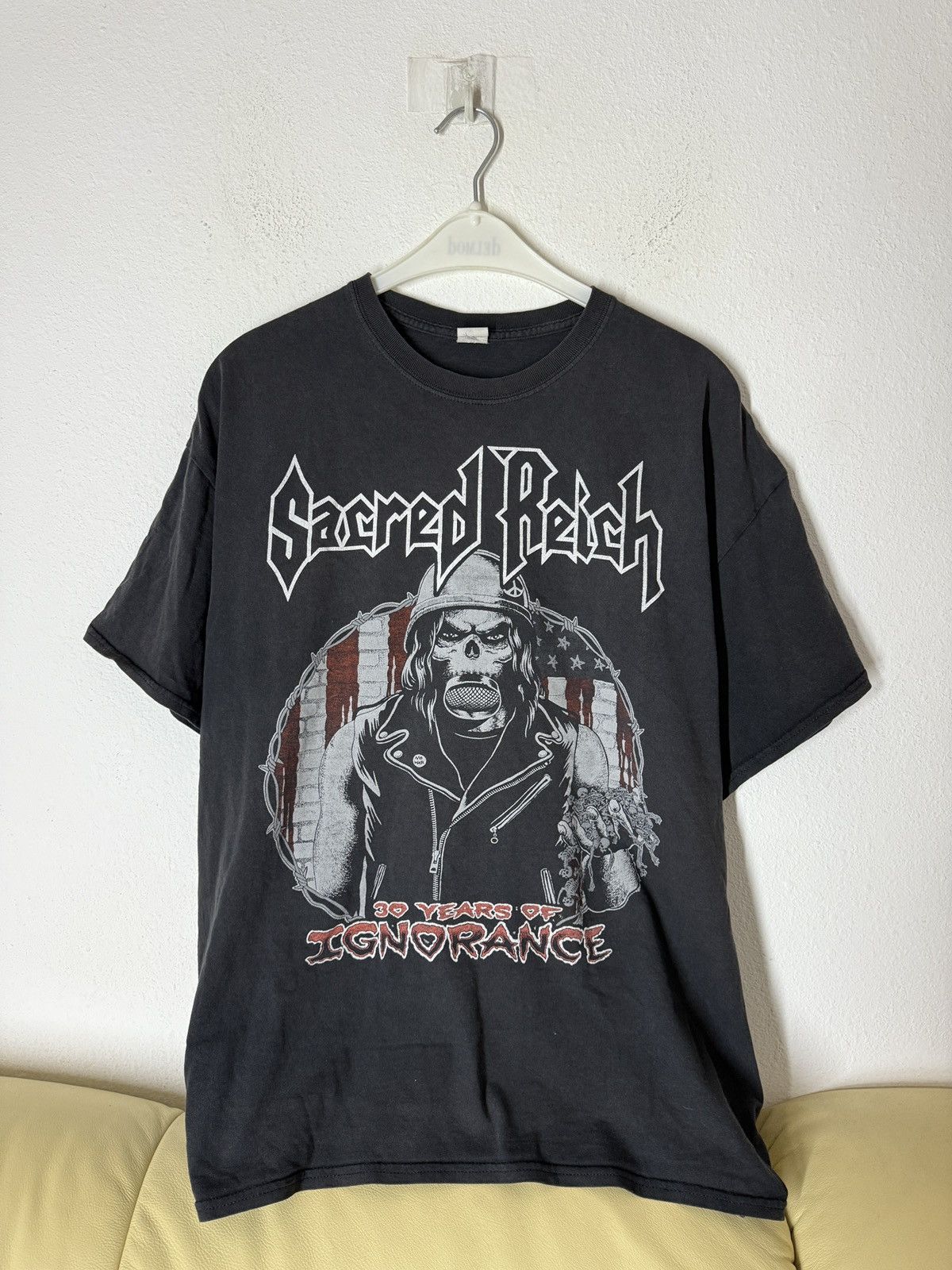 Band Tees Sacred reich 30 years of ignorance T shtirt Tour Size US XXL / EU 58 / 5 - 1 Thumbnail