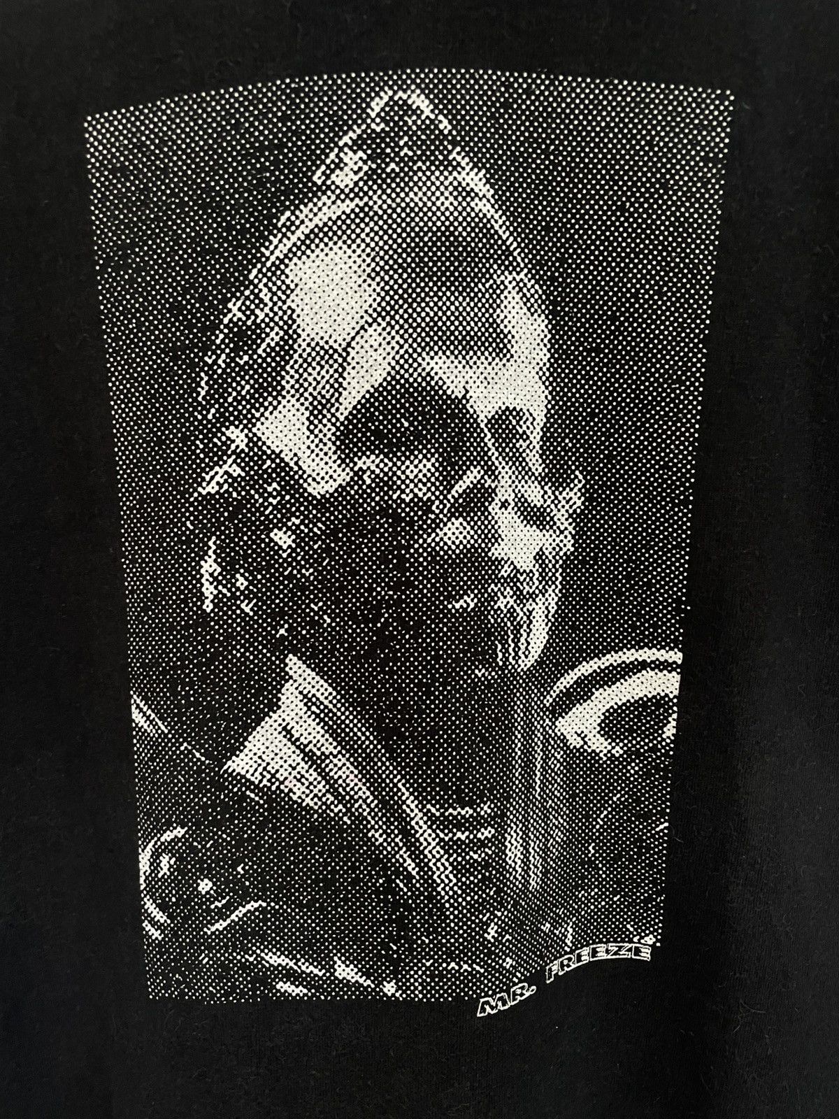DC Comics Vintage 90s Mr. Freeze DC Comics movie promo t shirt Size US M / EU 48-50 / 2 - 4 Thumbnail
