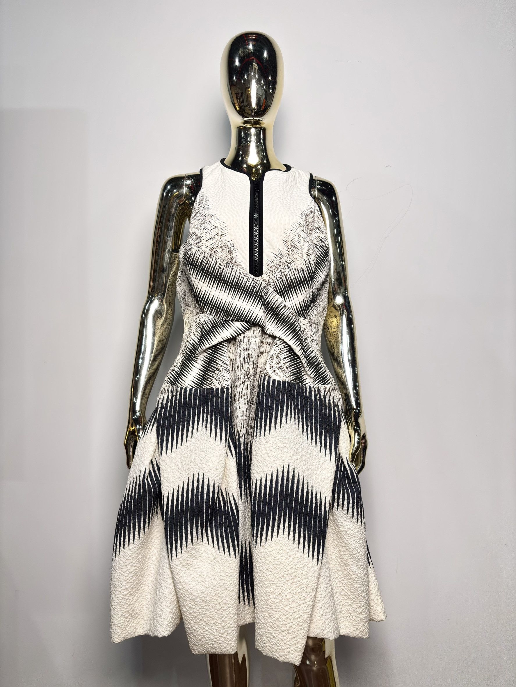 Peter Pilotto Sleeveless Textured Jacquard Dress
