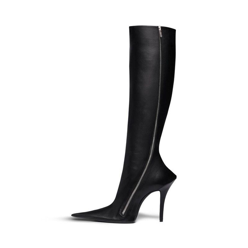 o1tr1nto1125 Witch 110mm Boots in Black