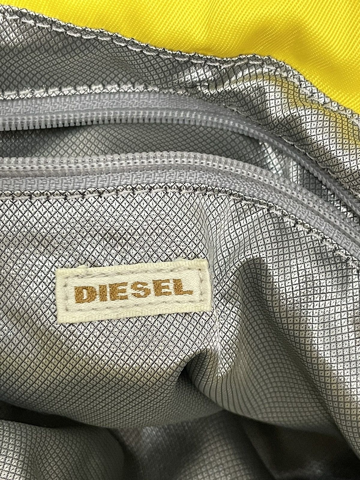 Diesel Messenger Diesel Spell Out Sling Bag 1🟩 Size ONE SIZE - 18 Thumbnail