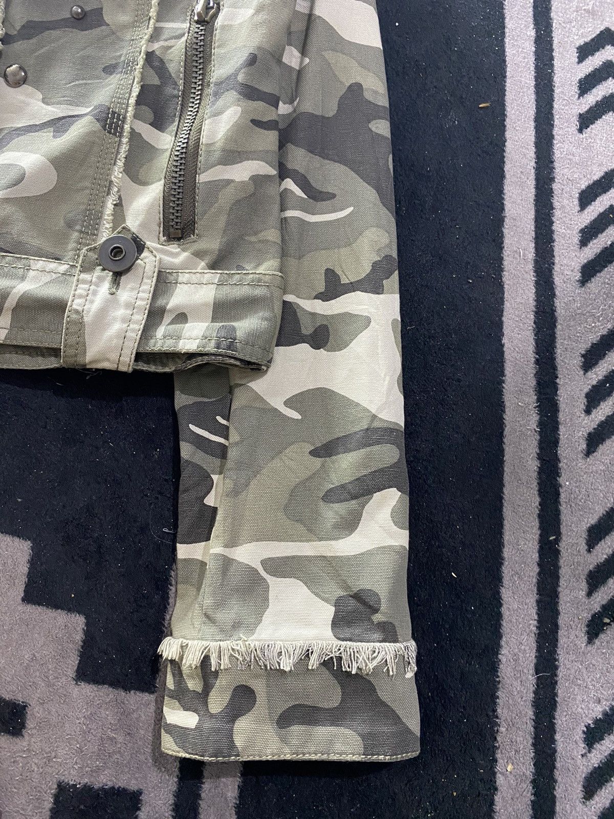 If Six Was Nine × Japanese Brand × Le Grande Bleu (L.G.B.) 2000s nipper studed distressed camo jacket goa style Size US M / EU 48-50 / 2 - 10 Thumbnail