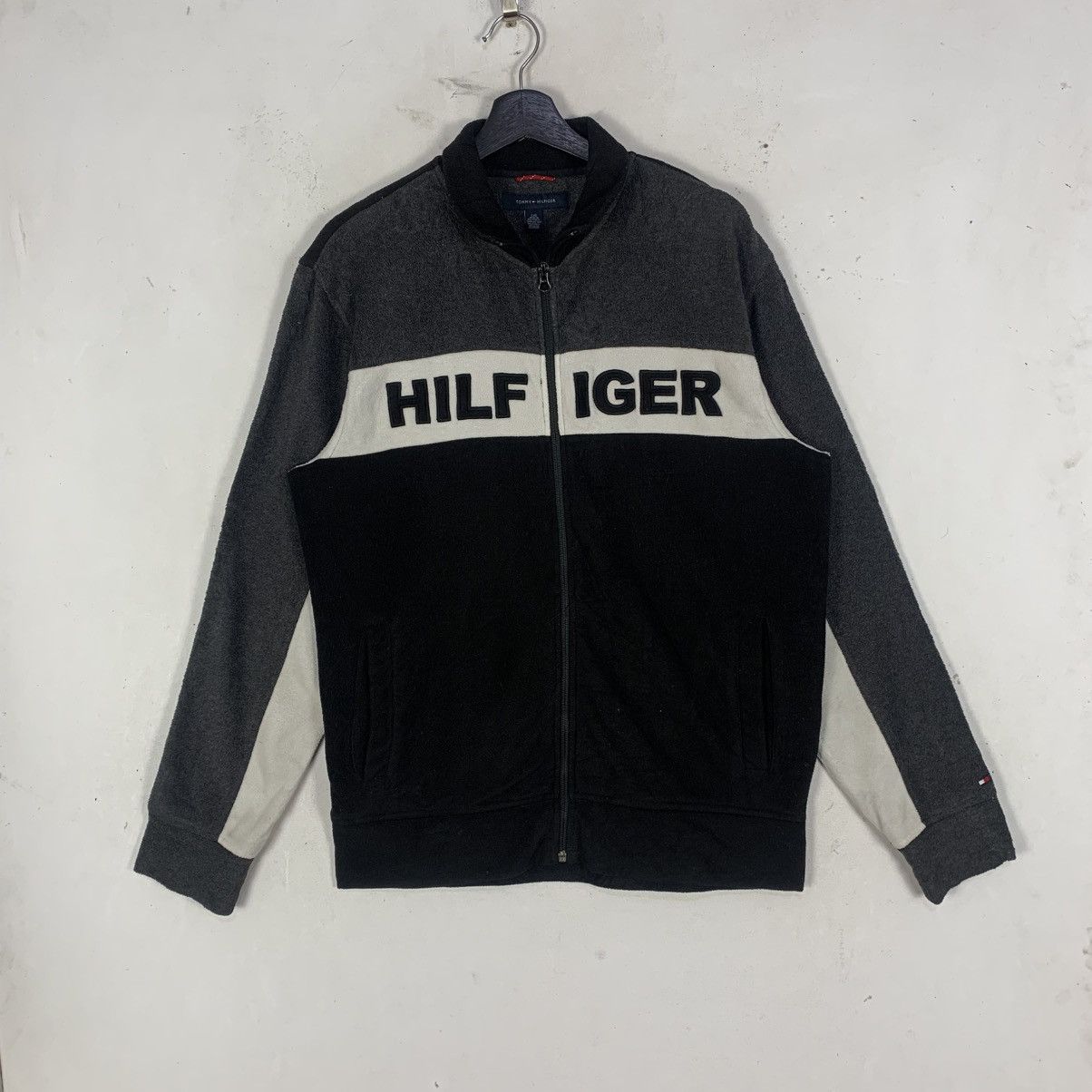 Tommy Hilfiger Vintage Tommy Hilfiger Outdoor Streetwear Fleece Jacket Size US M / EU 48-50 / 2 - 1 Thumbnail