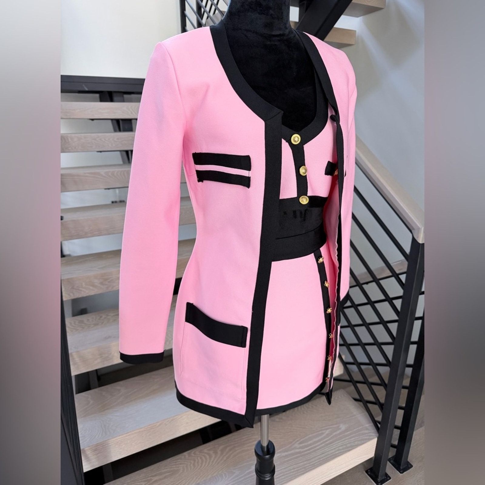 Other Pink and Black 3 piece skirt set with Gold Accents size S Size 27" / US 4 / IT 40 - 6 Thumbnail