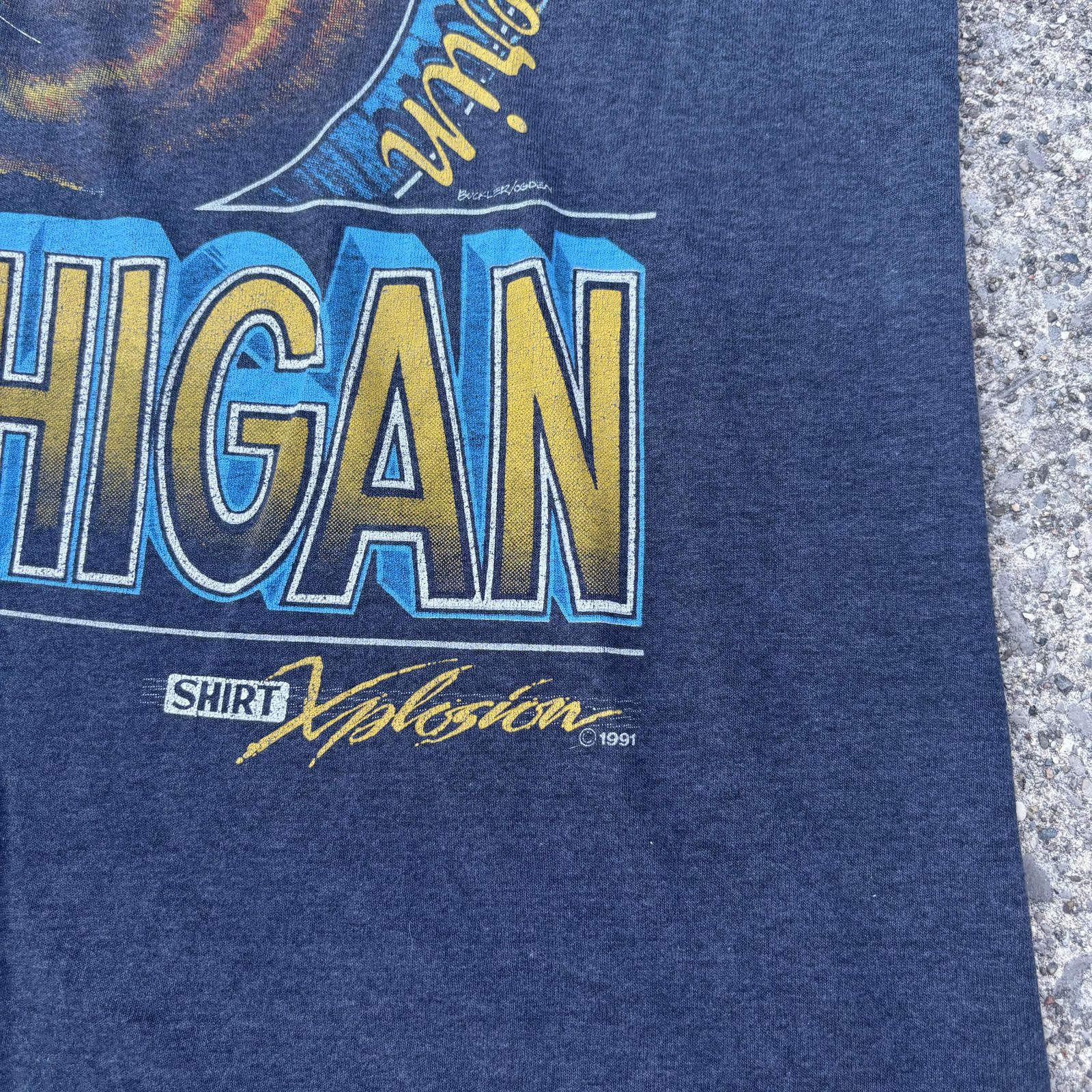 Designer Vintage Michigan Wolverines Graphic T-Shirt Size US L / EU 52-54 / 3 - 2 Thumbnail