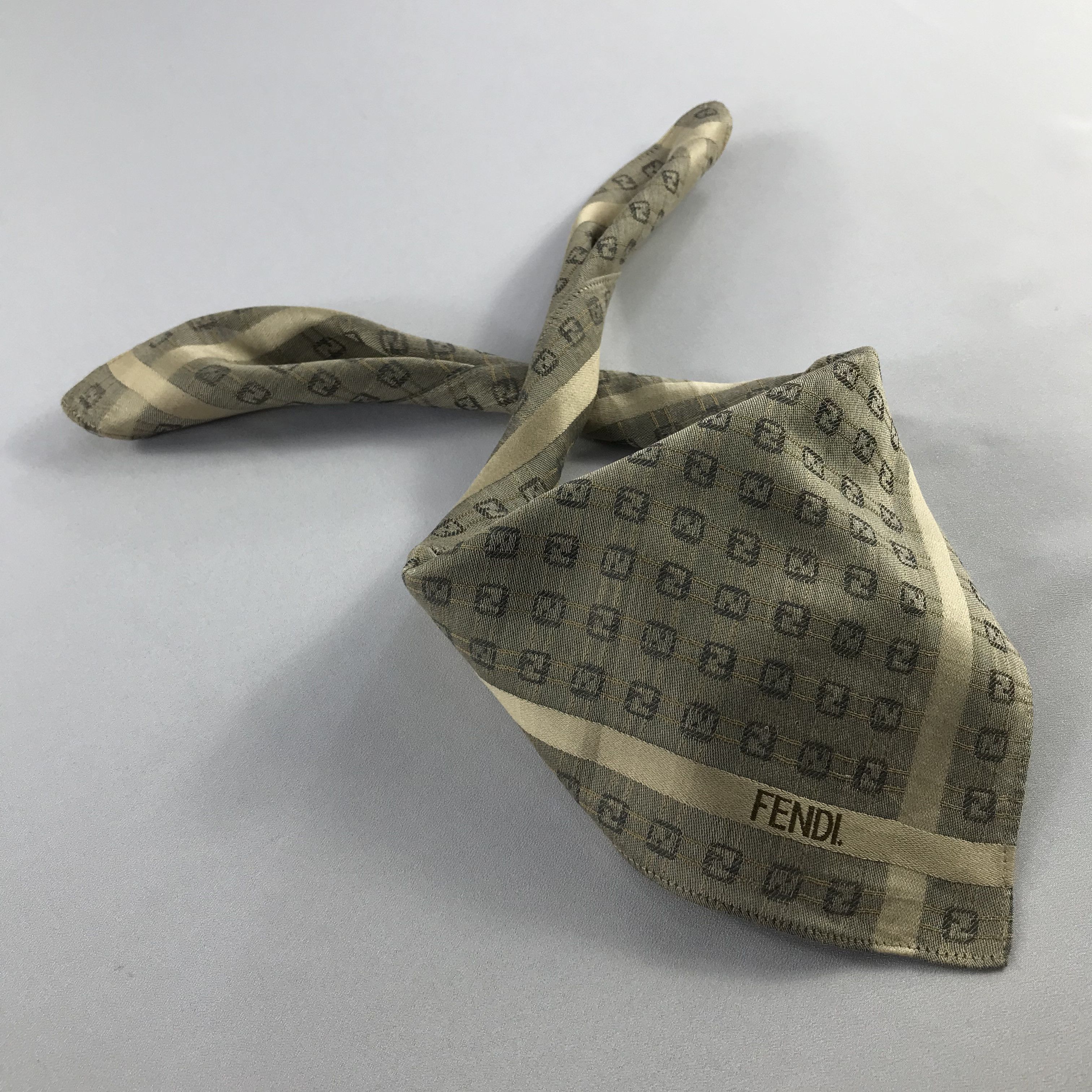 Vintage FenDI Handkerchief / Bandana / Neckerchief C661 Size ONE SIZE - 2 Thumbnail