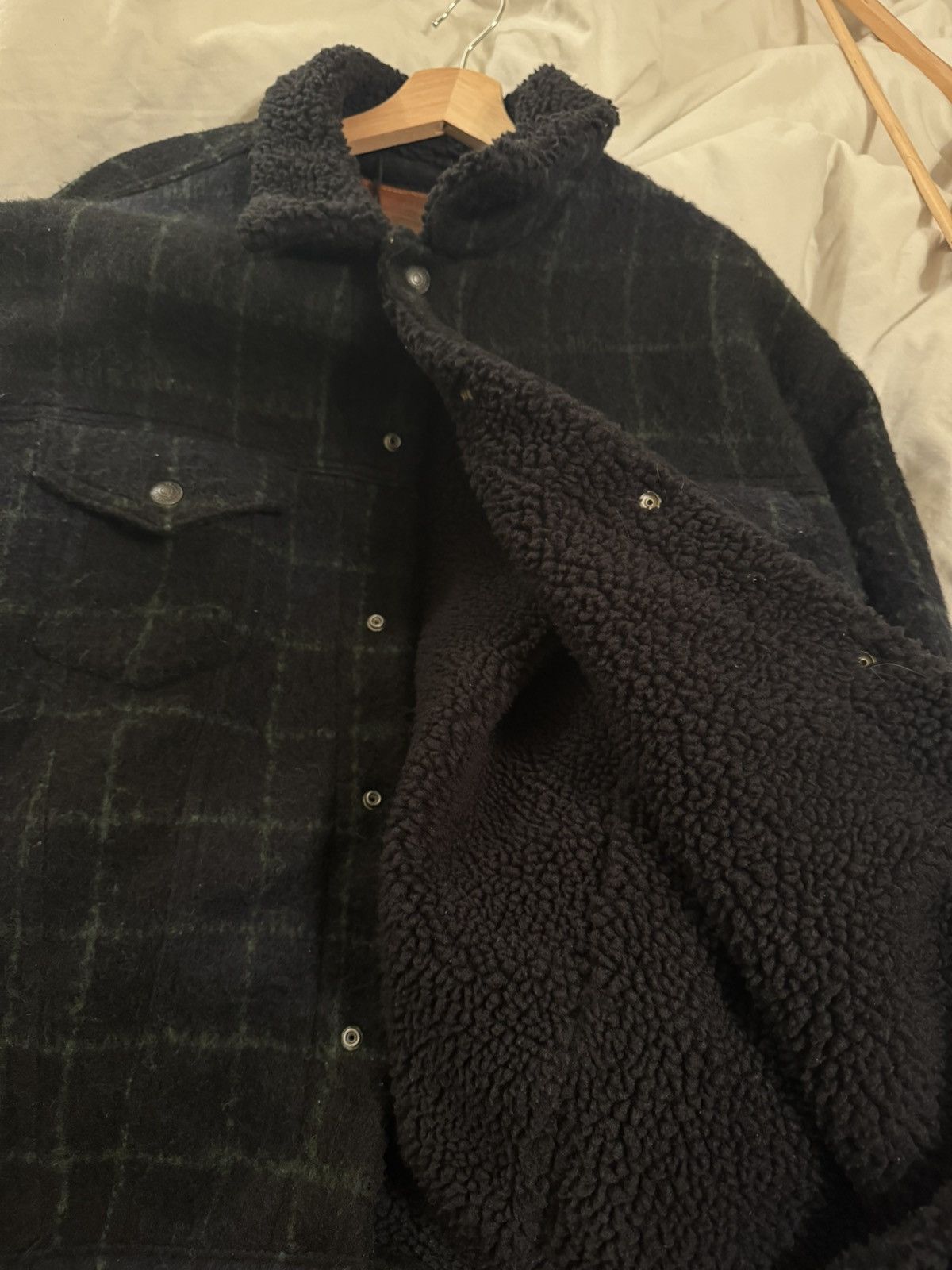 Levi's Levi’s Plaid Sherpa Trucker Size US XL / EU 56 / 4 - 3 Thumbnail