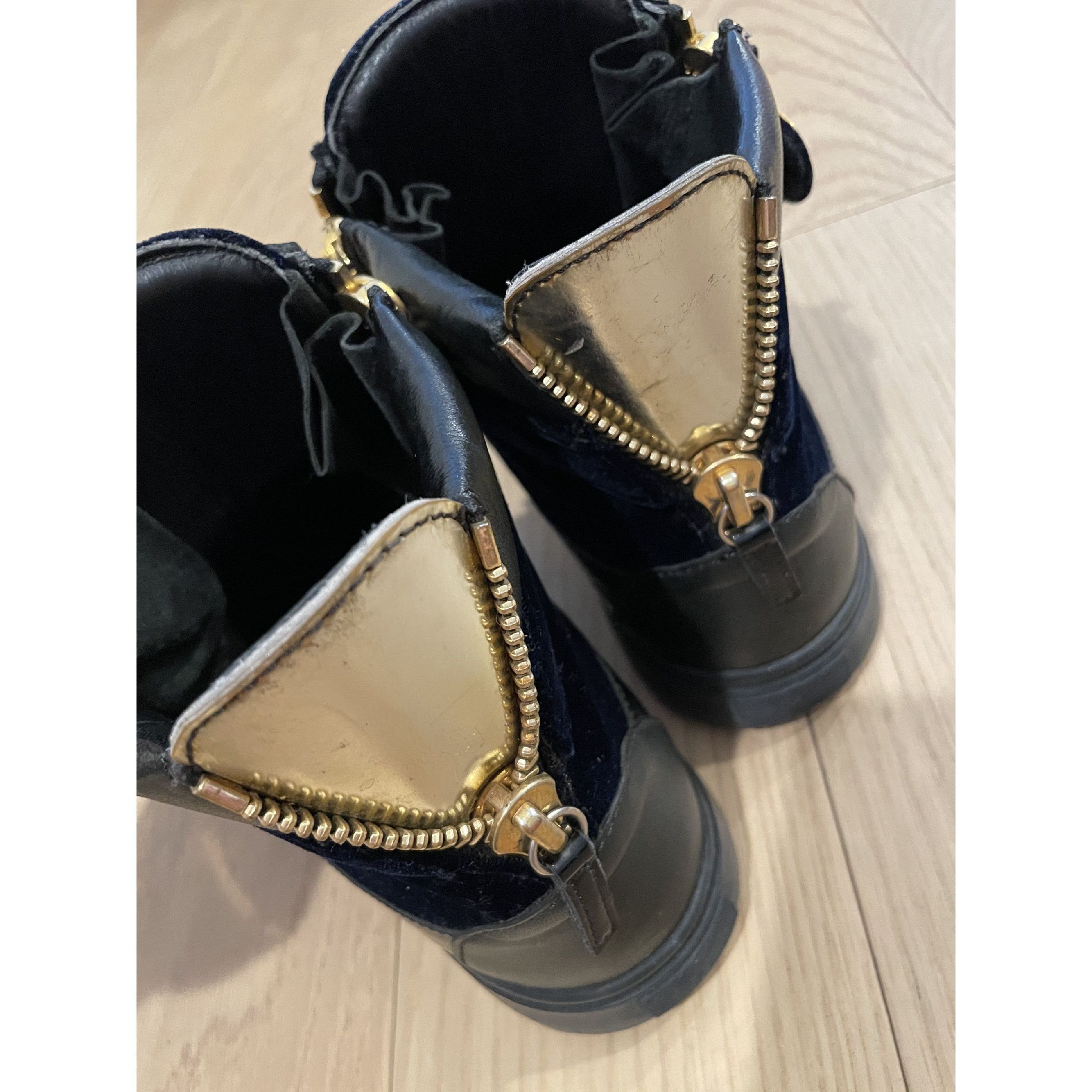 Giuseppe Zanotti Giuseppe Zanotti Black & Gold High-Top Sneakers With Velvet Size US 7 / EU 40 - 10 Thumbnail