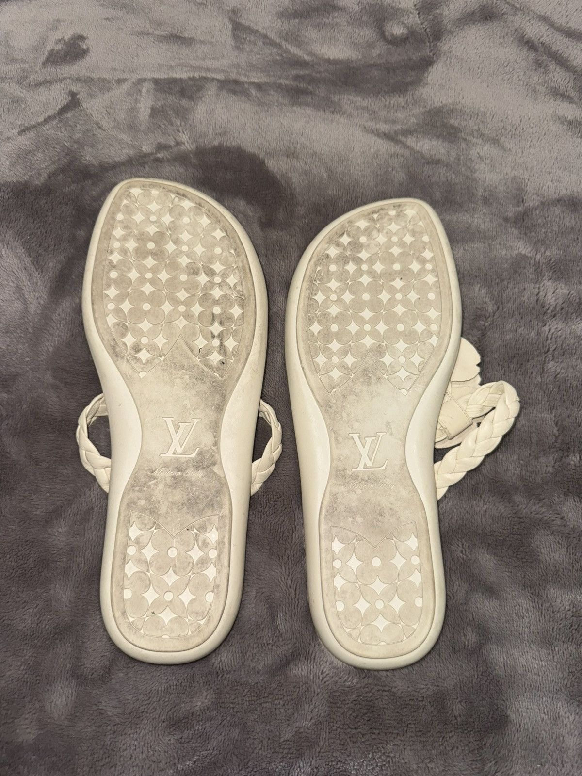 Louis Vuitton Louis Vuitton Sandals Flip Flops Damier Azur Size US 7.5 / IT 37.5 - 3 Thumbnail