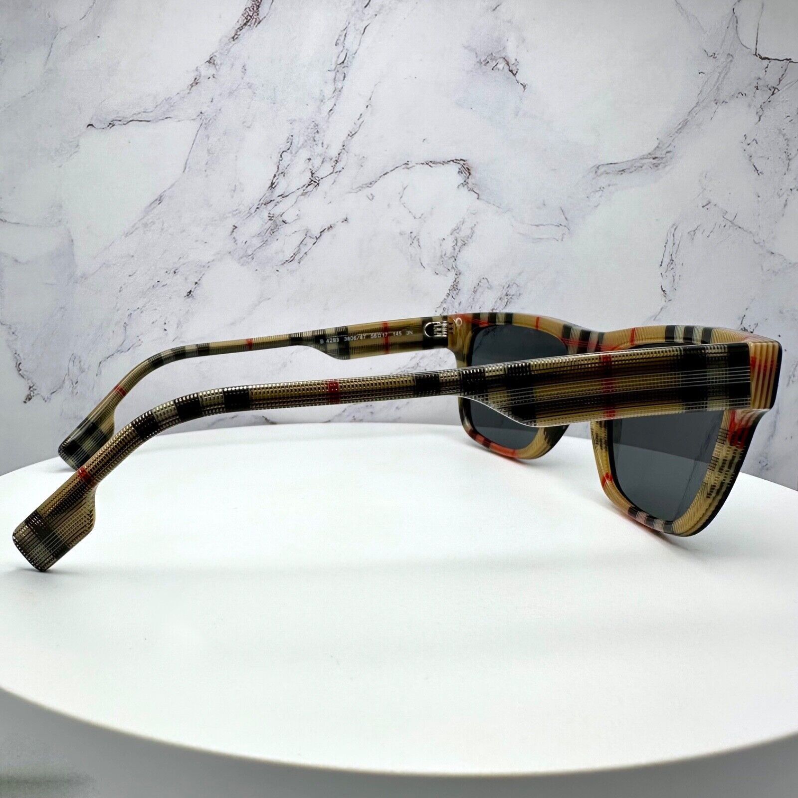 Burberry Burberry Sunglasses Black Square Classic Check Arms Brown Size ONE SIZE - 6 Thumbnail