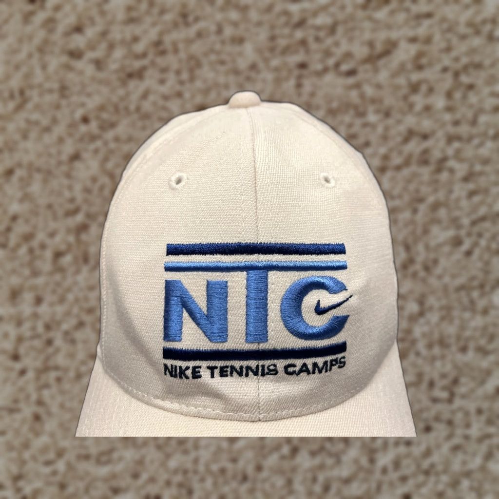 Nike Baseball Hat Cap Fitted Adult One Size White Acrylic Wool Blend Cap Mens Sports Tennis Beach Lightweight Adjustable Hat