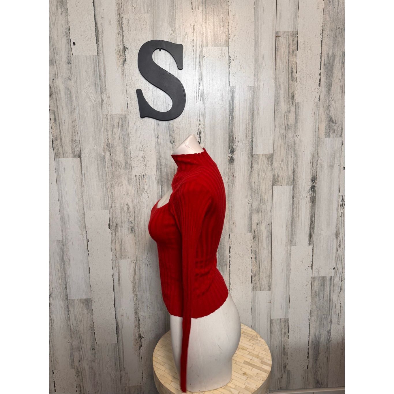 H&M H&M Divided Candy Red Ribbed Knit Mock Neck Cutout Chest Lon Size S / US 4 / IT 40 - 2 Thumbnail