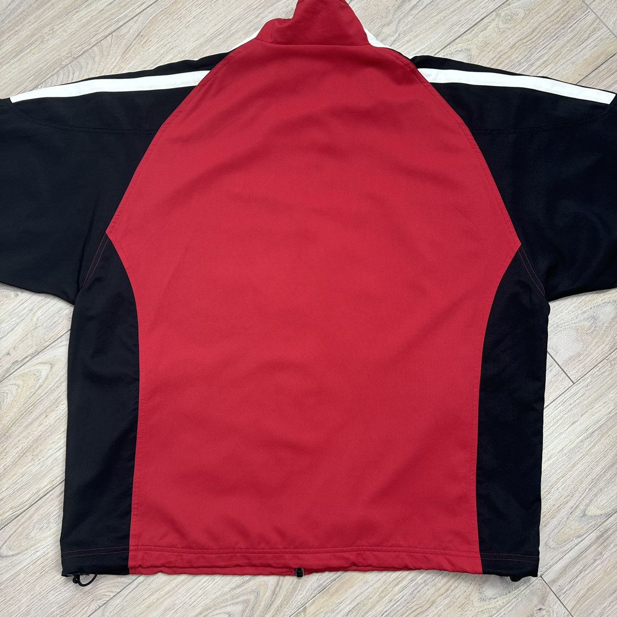 Adidas Vintage Y2K Adidas Sports 3 Stripes Track Jacket Red/Black Size US L / EU 52-54 / 3 - 8 Thumbnail