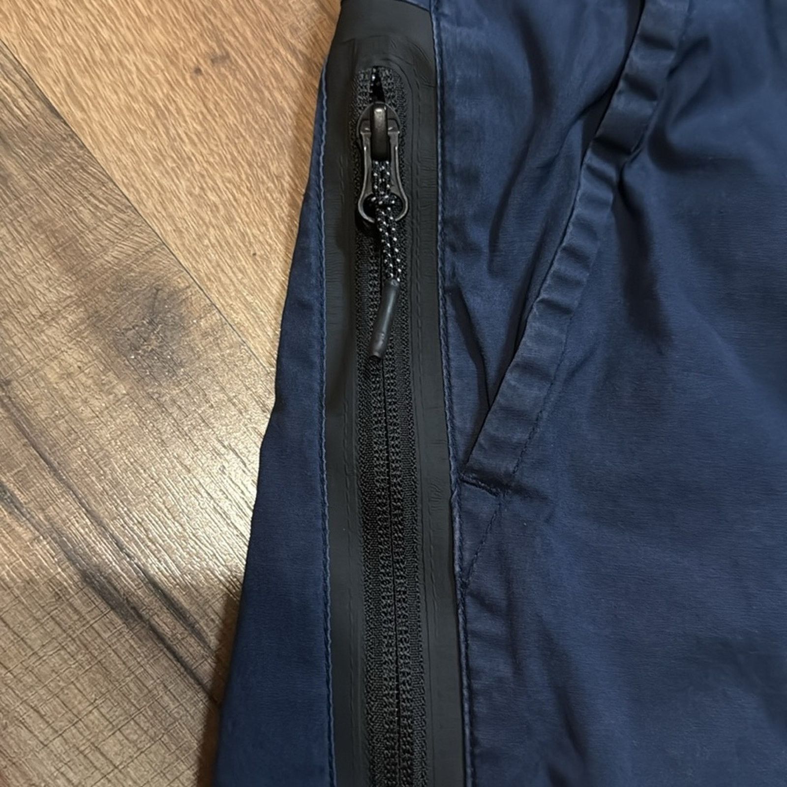 Nike Nike Tech Woven Shorts Size US 32 / EU 48 - 3 Thumbnail