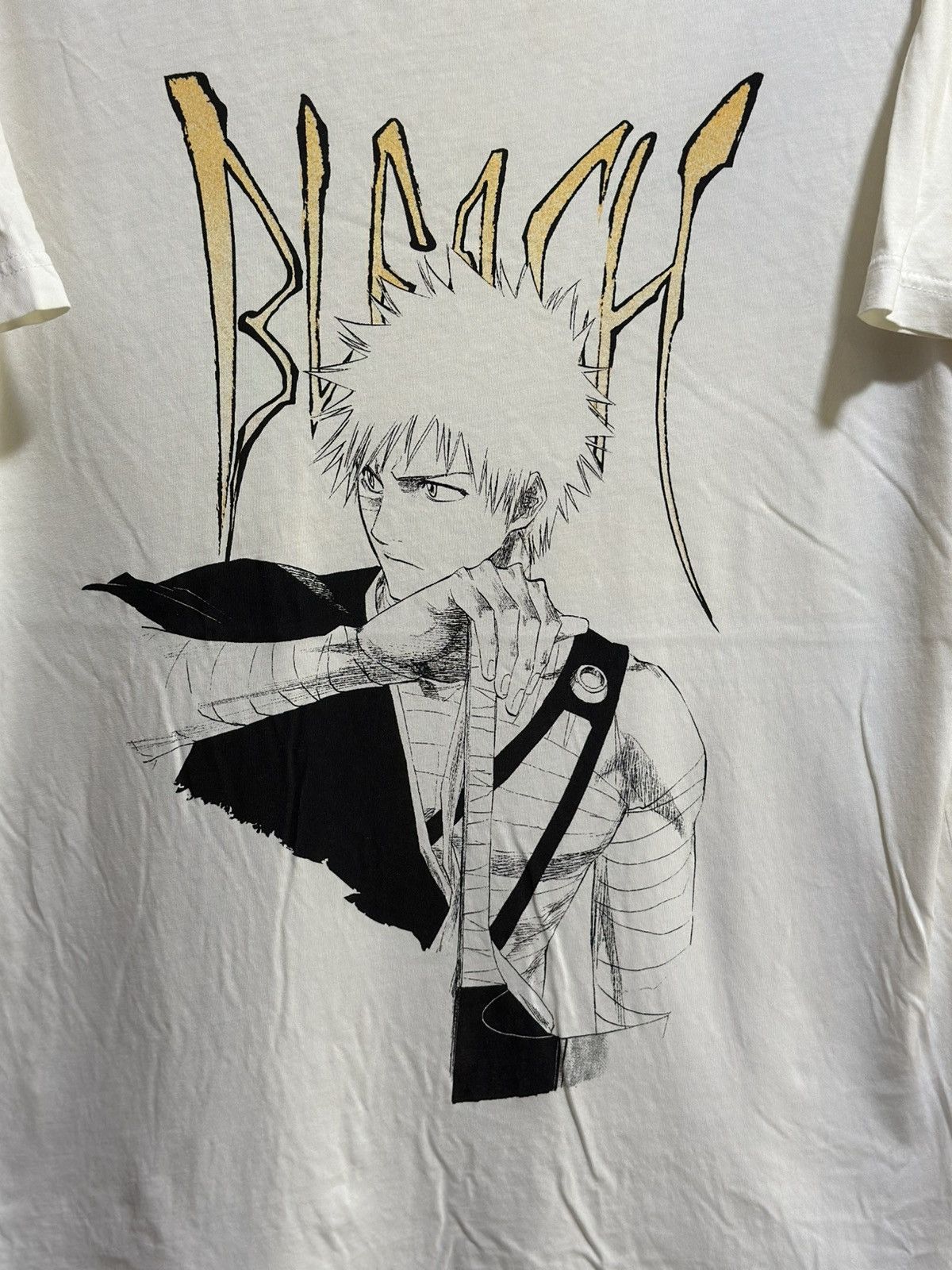 Anime Vintage Uniqlo X Bleach Faded Tee Size US XL / EU 56 / 4 - 2 Thumbnail