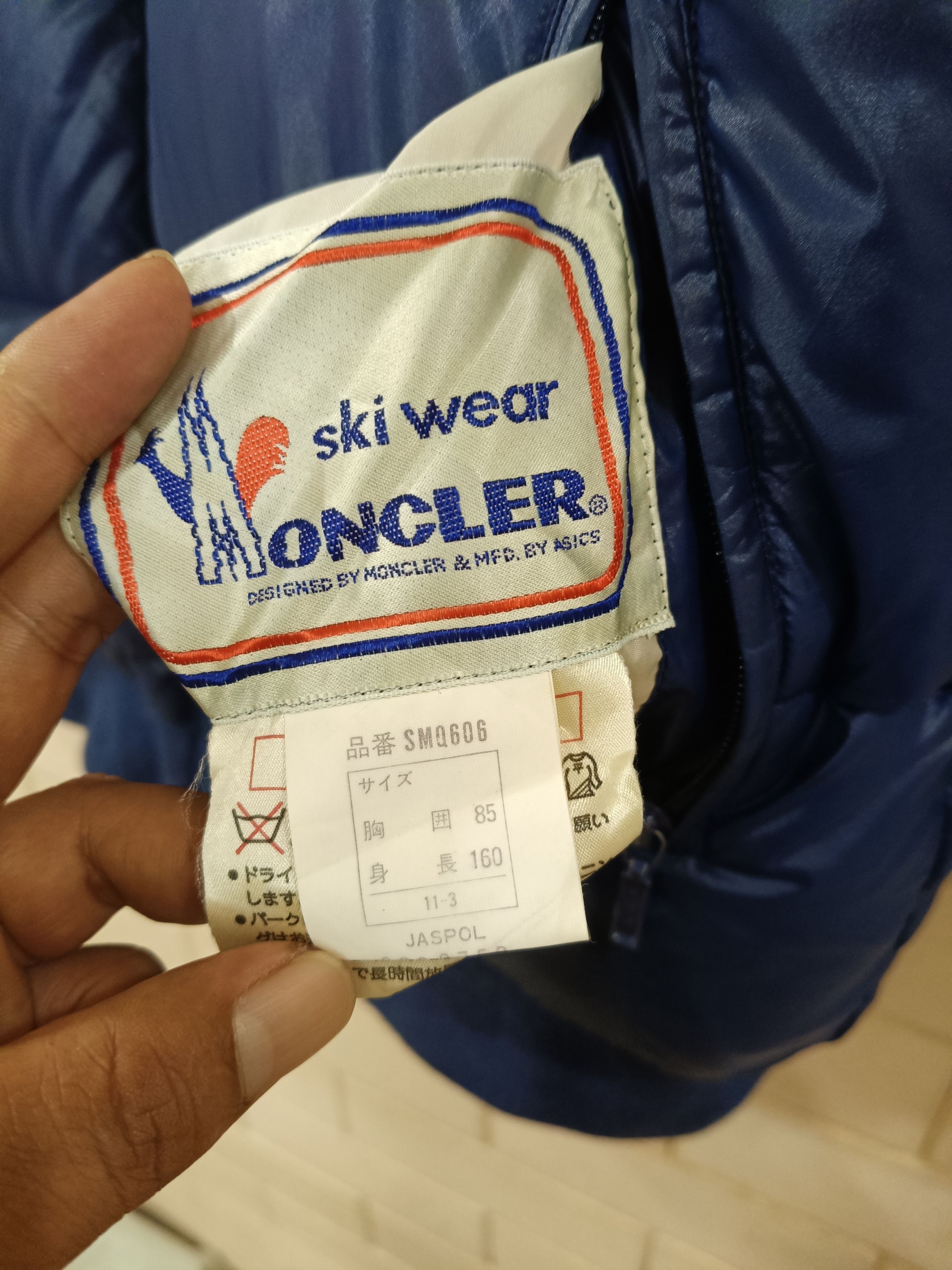 Asics × Moncler × Vintage Vintage Asics Moncler Reversible Puffer Jacket Size L / US 10 / IT 46 - 10 Thumbnail