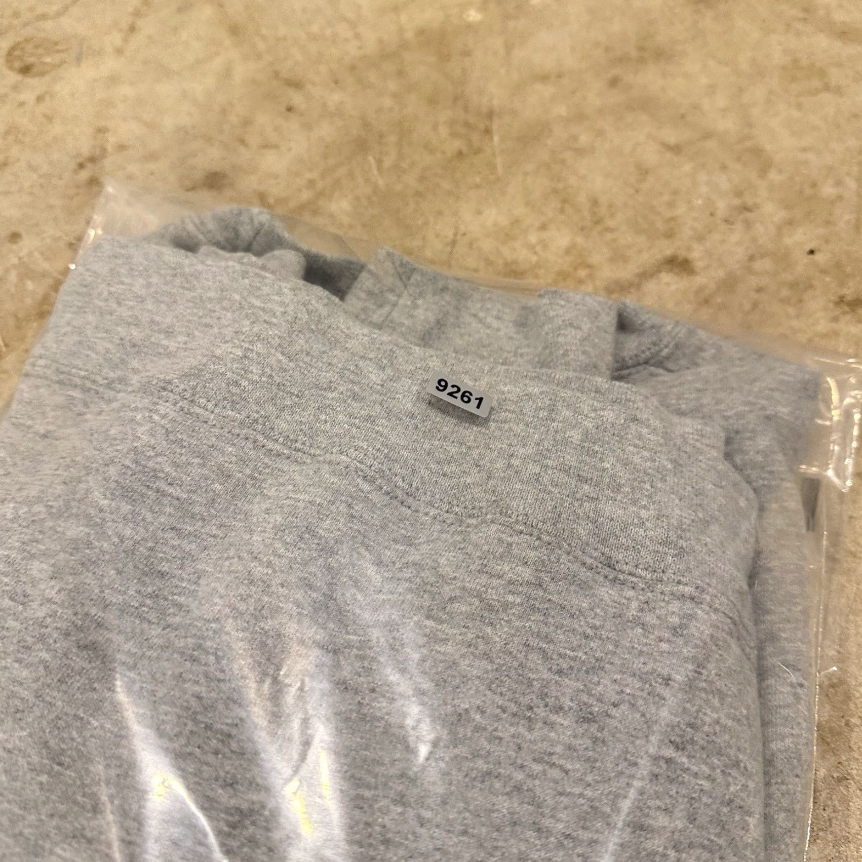 Vintage VINTAGE 90s Womens College Basketball Sweatshirt 1999 Mens Large Gray Ladies Mens L Pullover Sweatshirt Basketball Size L / US 10 / IT 46 - 7 Thumbnail