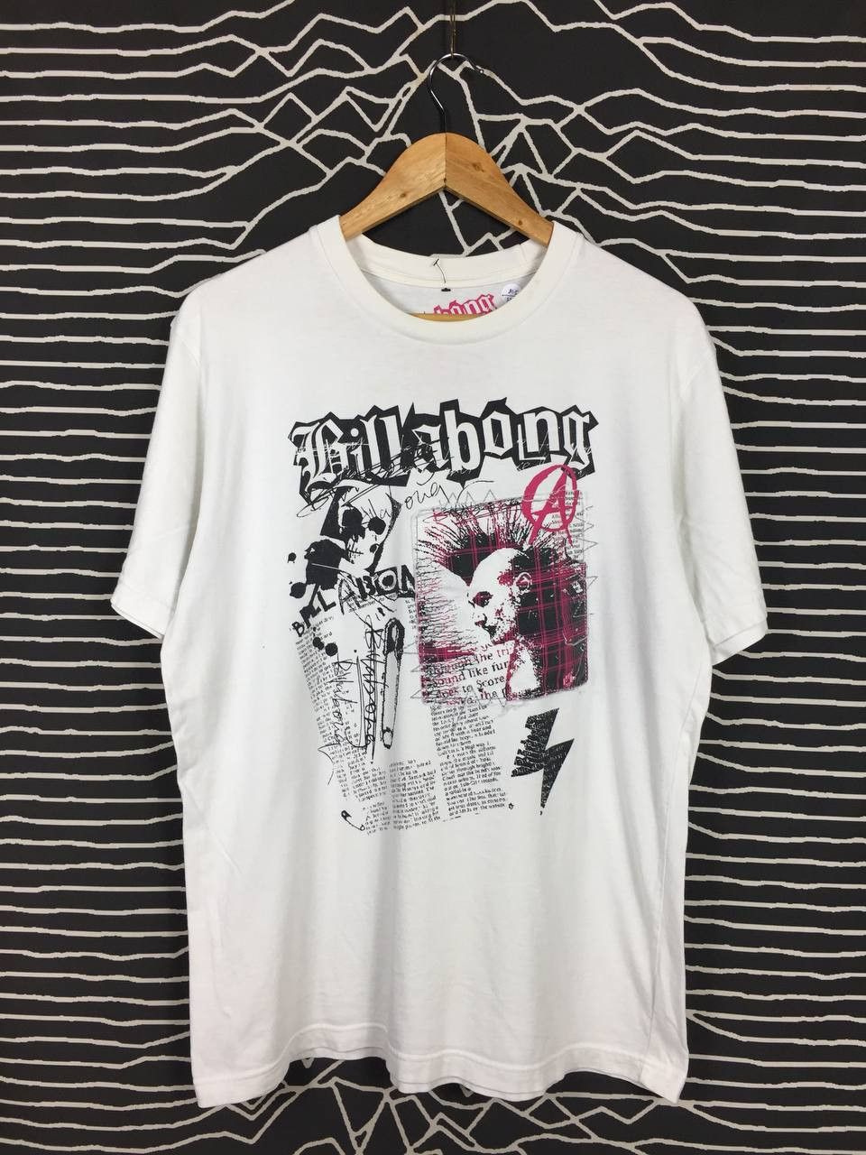 Billabong Vtg Billabong Surf Wear Anarchy Punk Seditionaries Tee Size US L / EU 52-54 / 3 - 2 Thumbnail