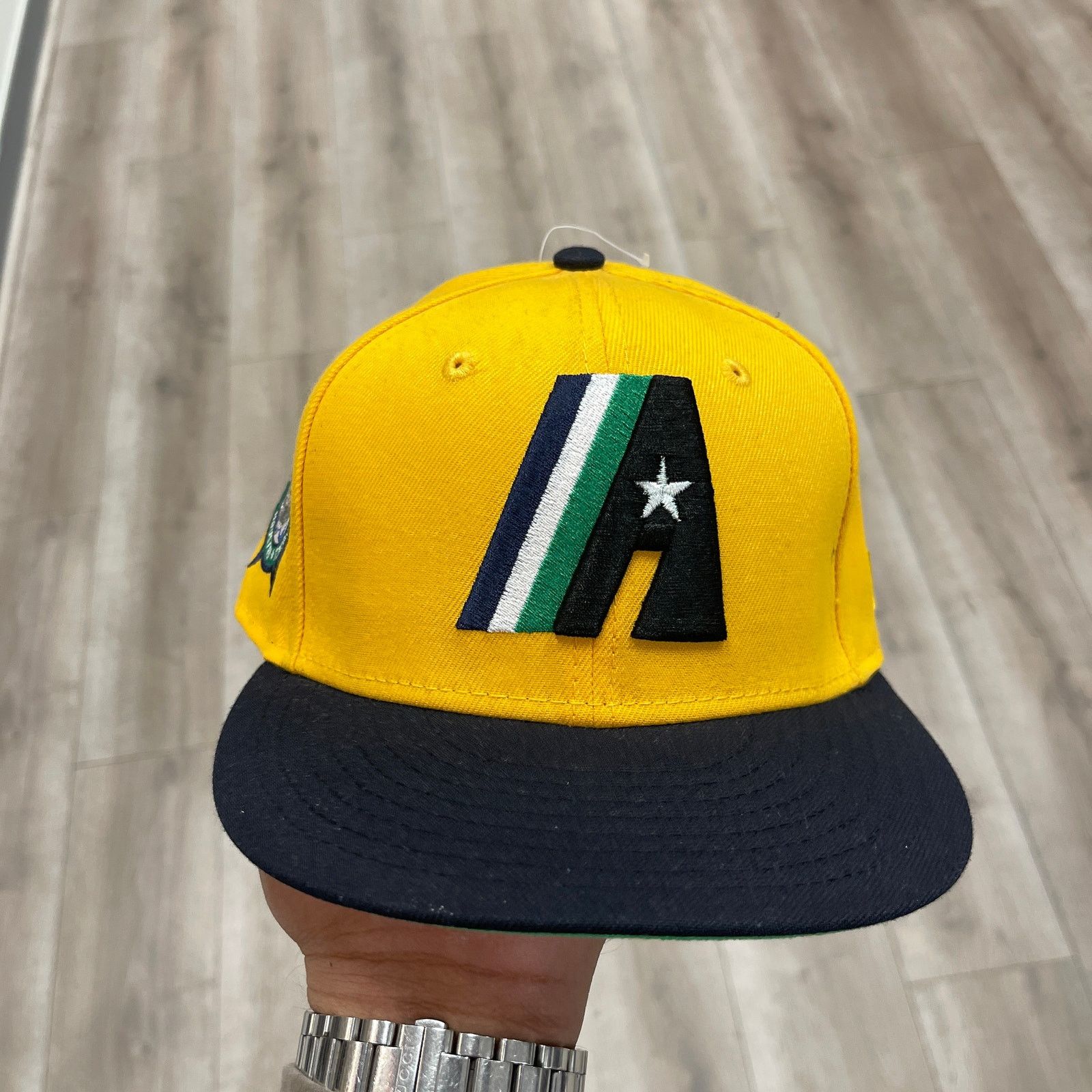New Era New Era Houston Astros fitted hat Cap 1986 Astrodome 7 1/4 Size ONE SIZE - 2 Thumbnail
