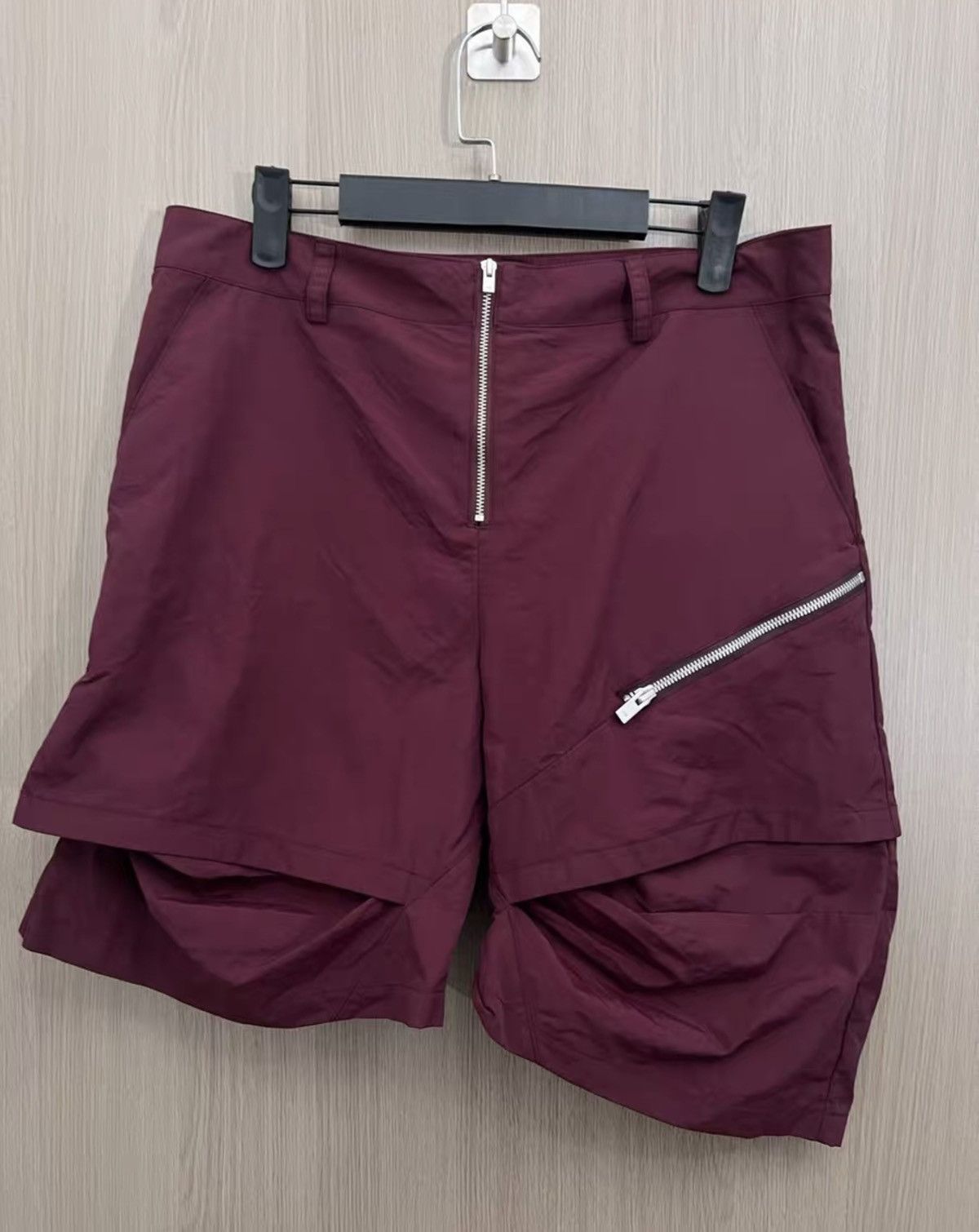Heliot Emil Heliot Emil HE Woven Nylon Multi-Zip False-Layer Shorts Size US 32 / EU 48 - 1 Thumbnail