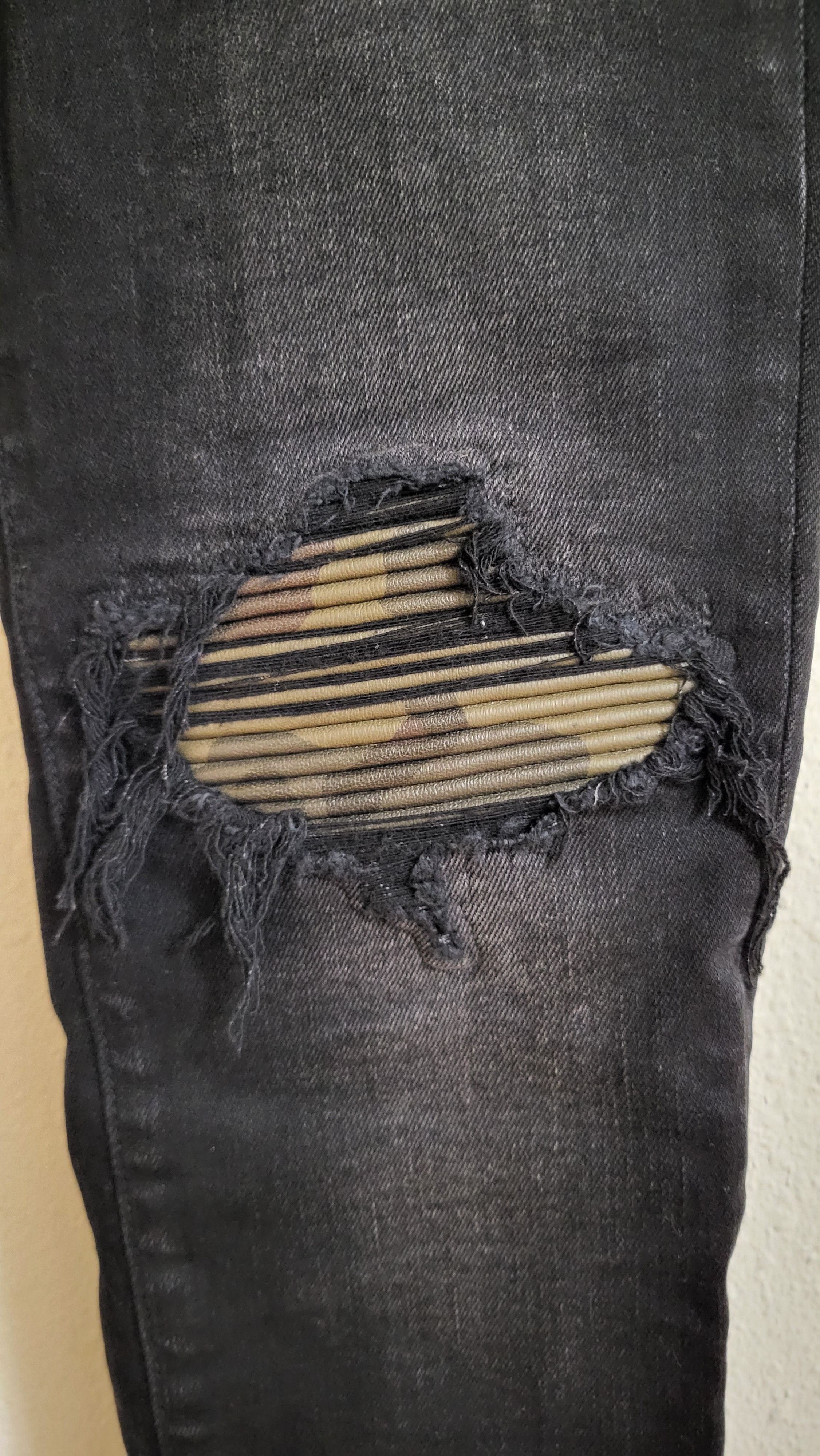 Amiri $1.3k Camo Leather Logo Applique Distressed Denim Size US 30 / EU 46 - 4 Thumbnail