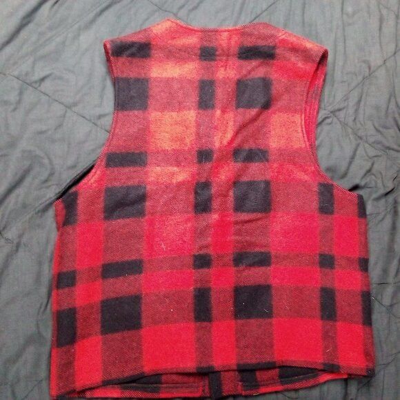 Filson × Vintage Vintage Filson Buffalo Plaid Wool Mackinaw Vest Size US L / EU 52-54 / 3 - 5 Thumbnail