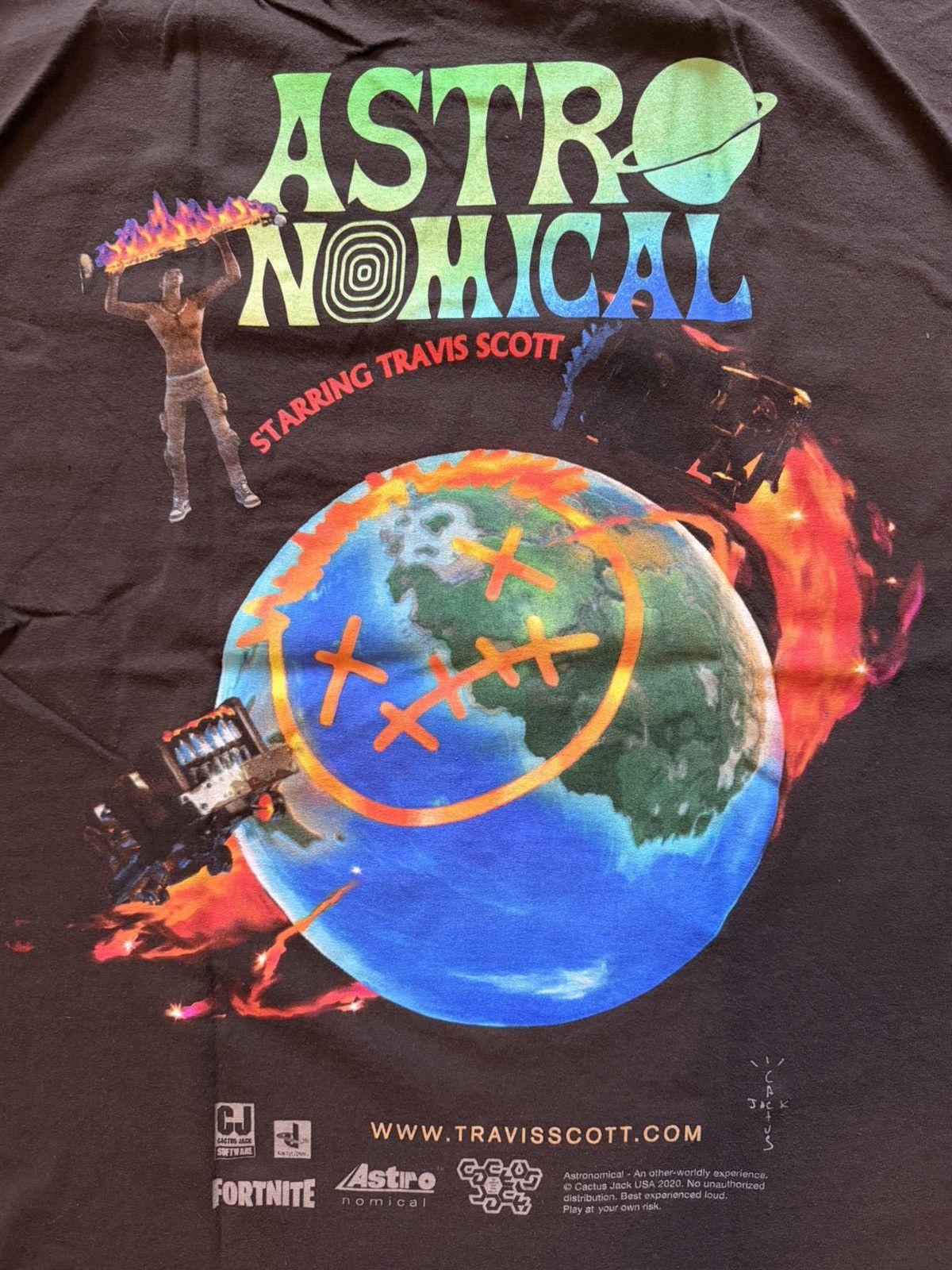 Travis Scott Travis Scott FORTNITE Men’s Large Tee Size US L / EU 52-54 / 3 - 3 Thumbnail