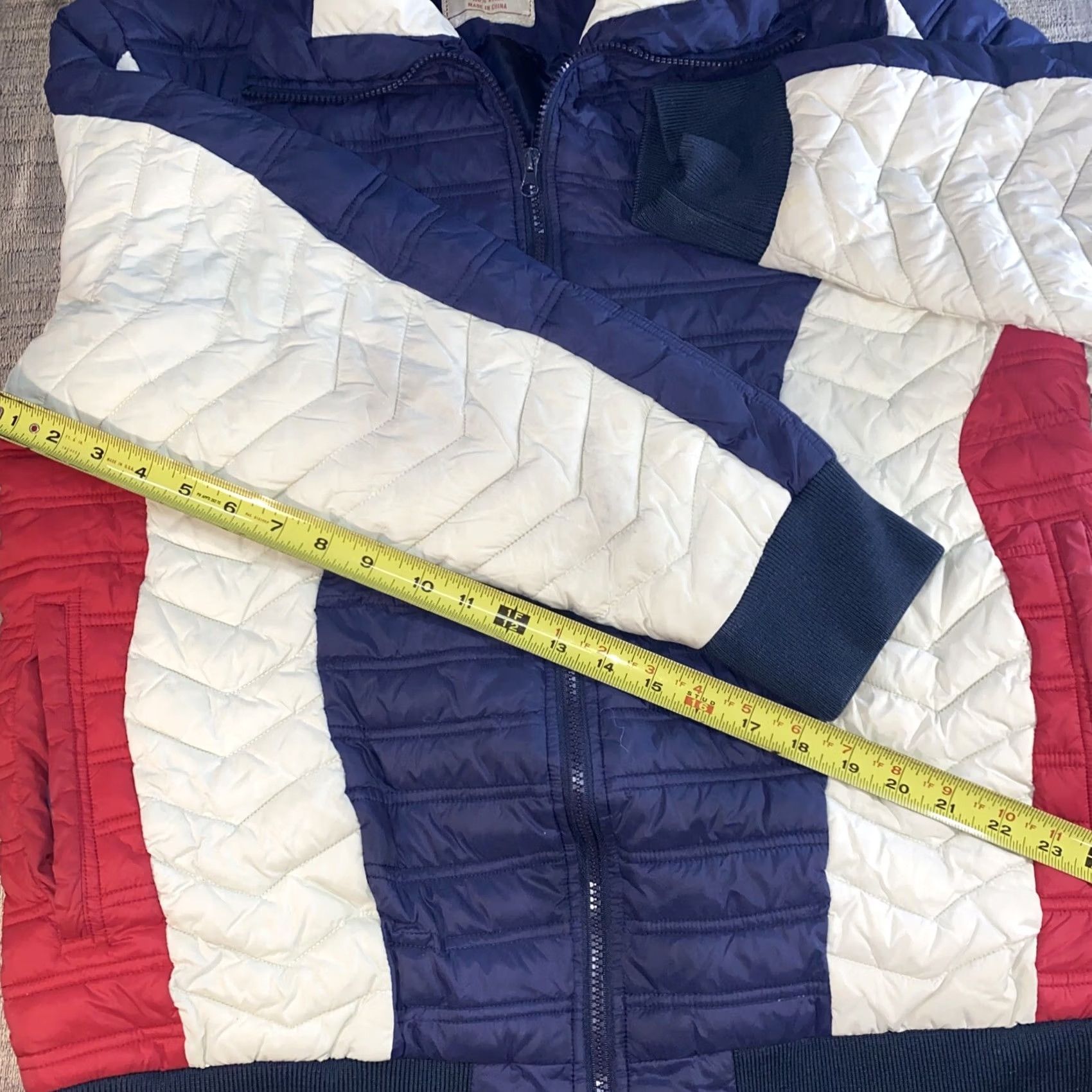 X-LARGE VINTAGE? No. Men’s X-Large Winter Coat Puffer Jacket Nylon Blue White Red Pockets Holiday? 90s? Not applicable. Size US XL / EU 56 / 4 - 2 Thumbnail