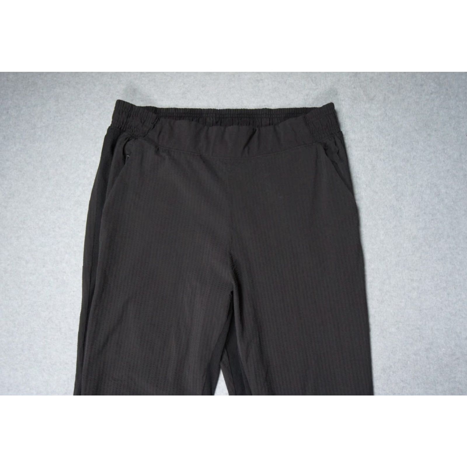 Athleta VINTAGE? No — Wait: Athleta Pants Womens 10 Black Jogger Brooklyn Textured Stretch Athletic Casual Size 32" / US 10 / IT 46 - 2 Thumbnail
