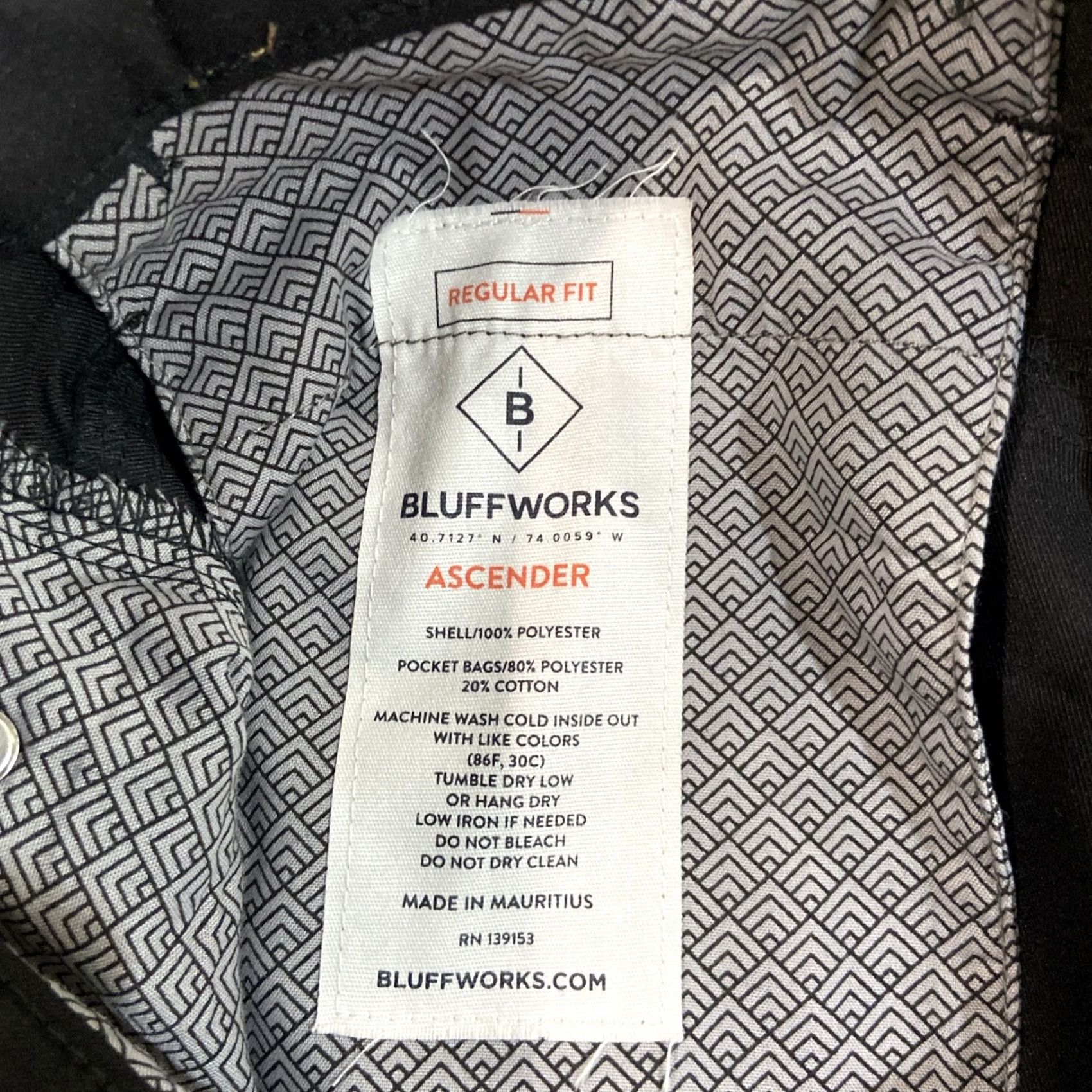 Vintage Bluffworks Pants Mens 36x28 Black Ascender Tailored Fit Travel Tech Chino Slm Straight Pocket Zip Front Flat Front Size US 36 / EU 52 - 3 Thumbnail