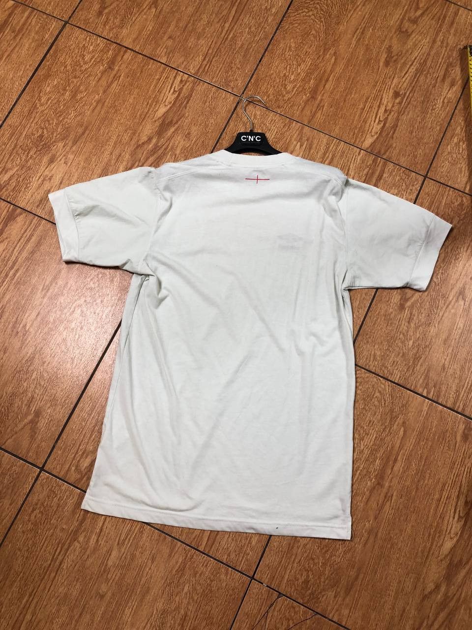 Umbro Vintage Y2K Jerseys Umbro white logo T-shirt streetwear Size US S / EU 44-46 / 1 - 12 Thumbnail
