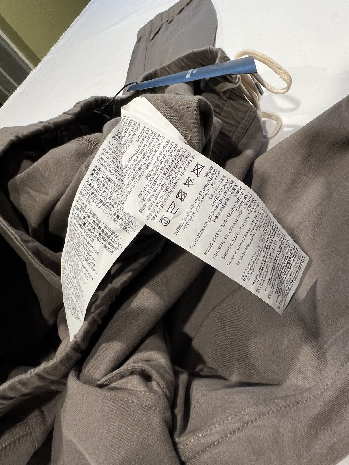 Saint Laurent Paris Saint Laurent men’s joggers. XXL. $650 Size US 36 / EU 52 - 10 Thumbnail