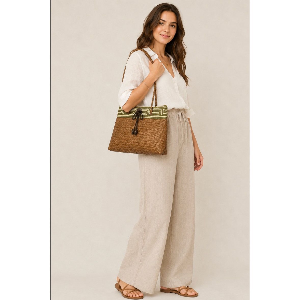 Other Woven Straw Women's Small Floral Earthly Bohemian Tote Size ONE SIZE - 1 Thumbnail