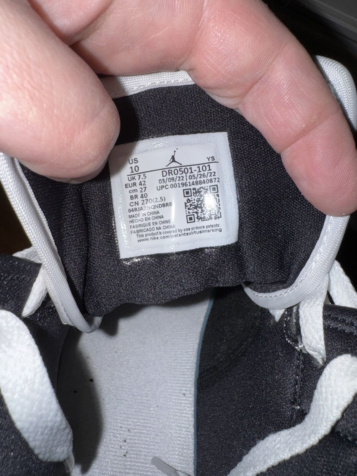 Nike Jordan 1 Mid Split - 10w/8.5m - Used but CLEAN! Size US 10 / IT 40 - 5 Thumbnail