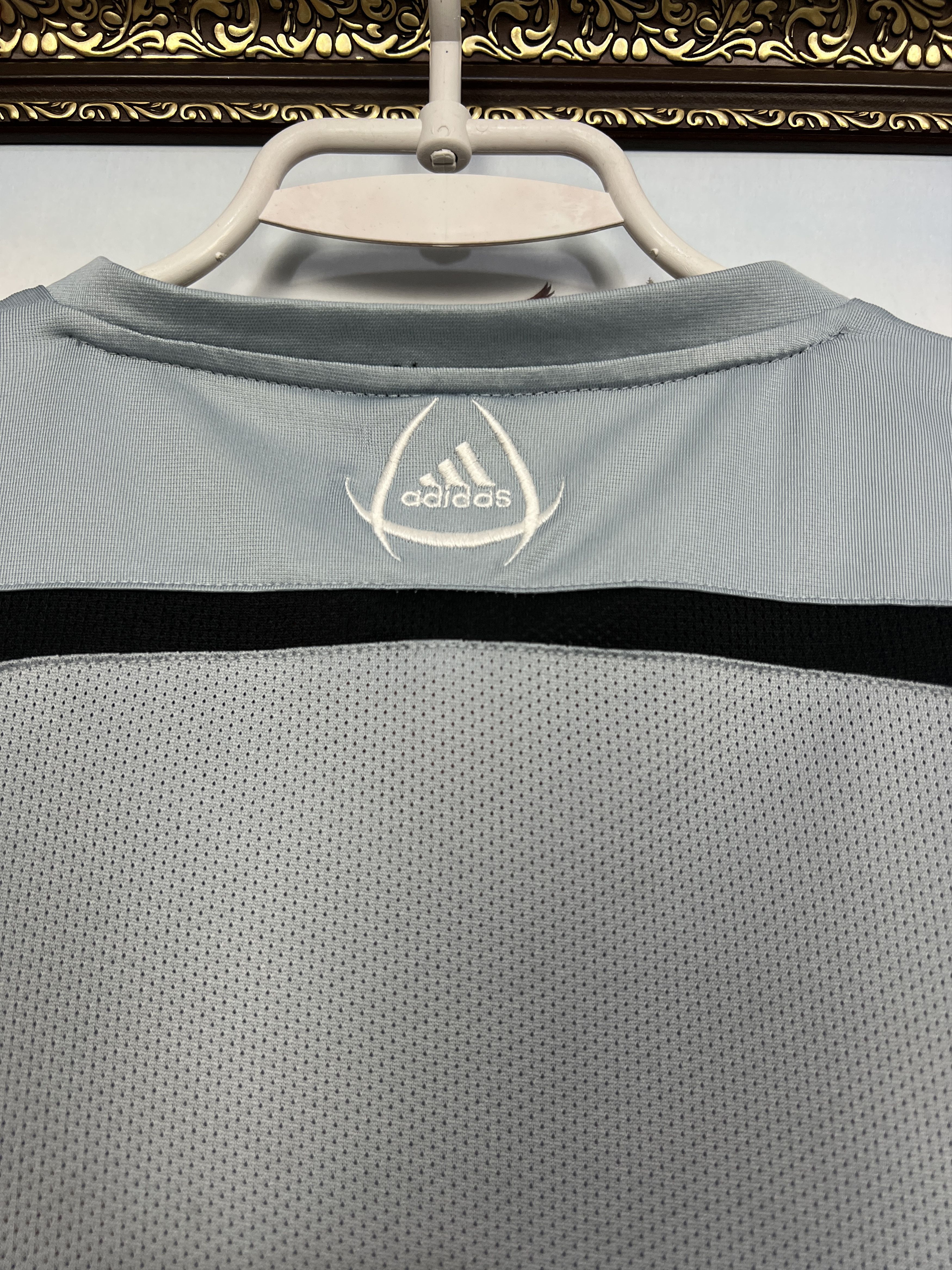Adidas Real Madrid Football Train Shirt Soccer Jersey Trikot Size US L / EU 52-54 / 3 - 10 Thumbnail