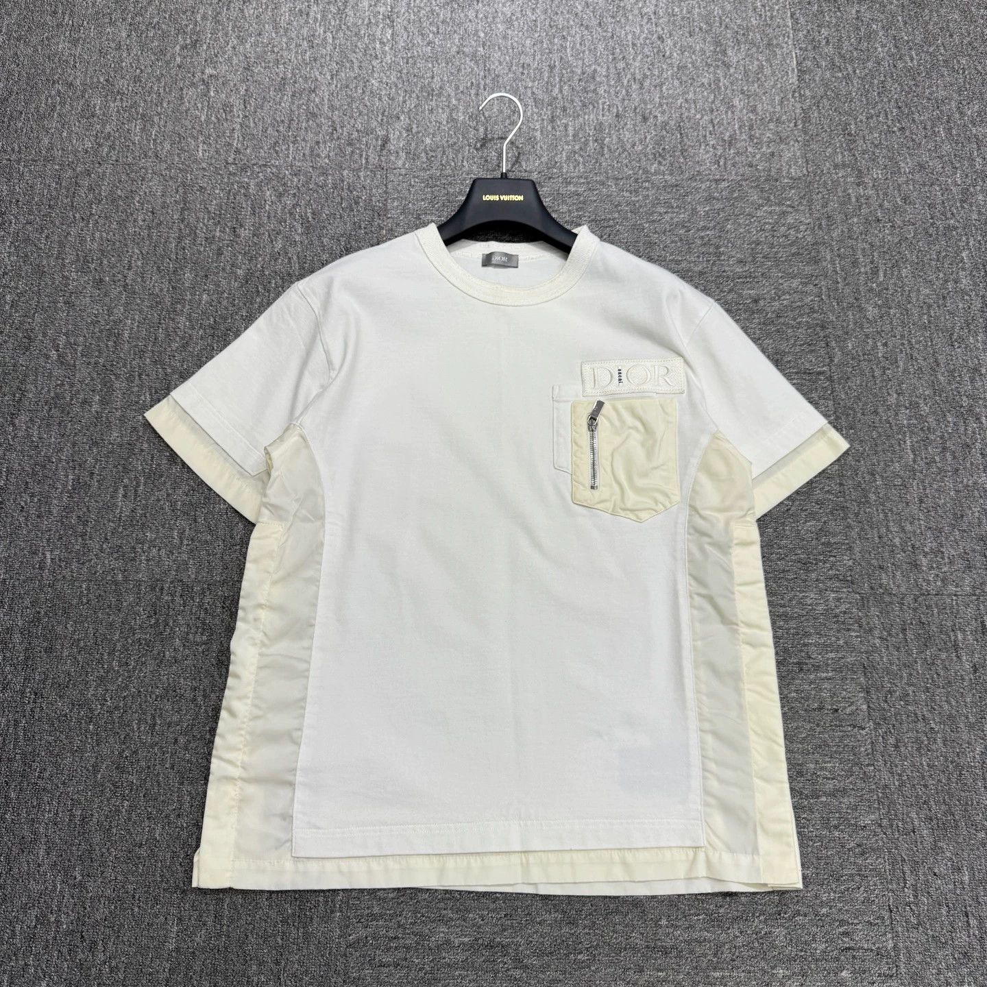 Dior Dior x Sacai Paneled Short-Sleeve M 98 New Size US M / EU 48-50 / 2 - 1 Thumbnail