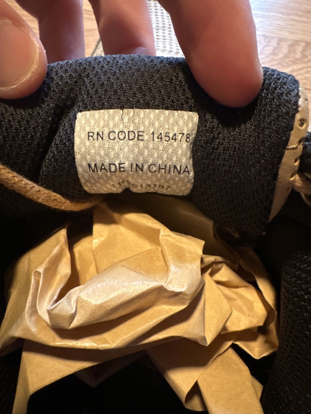 Vintage Vintage Pair Mid-Top Perforated Sneakers -Beige Size 11 US Size US 11 / EU 44 - 6 Thumbnail