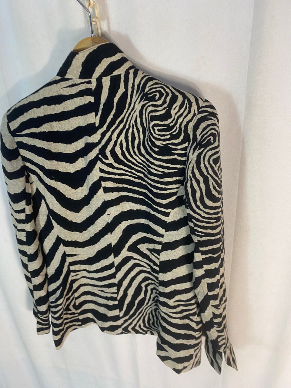 Louis Feraud Louis feraud zebra stripe button up jacket Size M / US 6-8 / IT 42-44 - 15 Thumbnail