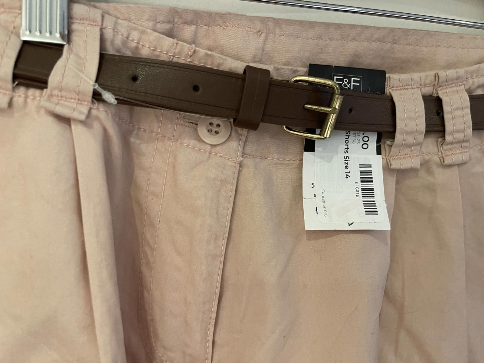 Sci-Fi Fantasy F&F salmon turnup shorts Size 36" / US 14 / IT 50 - 4 Thumbnail