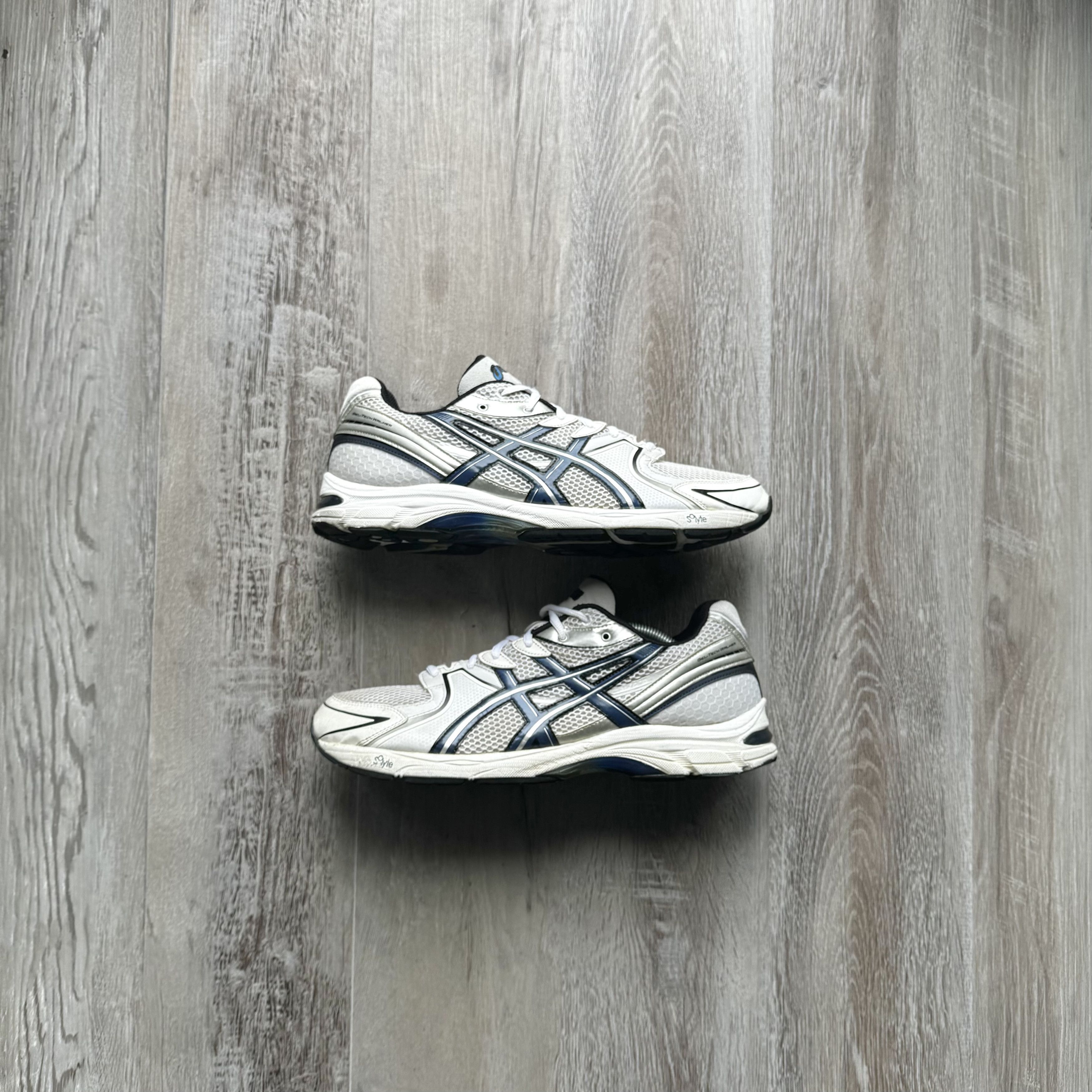 Vintage ASICS GEL Tech Walker 11.5M Grailed